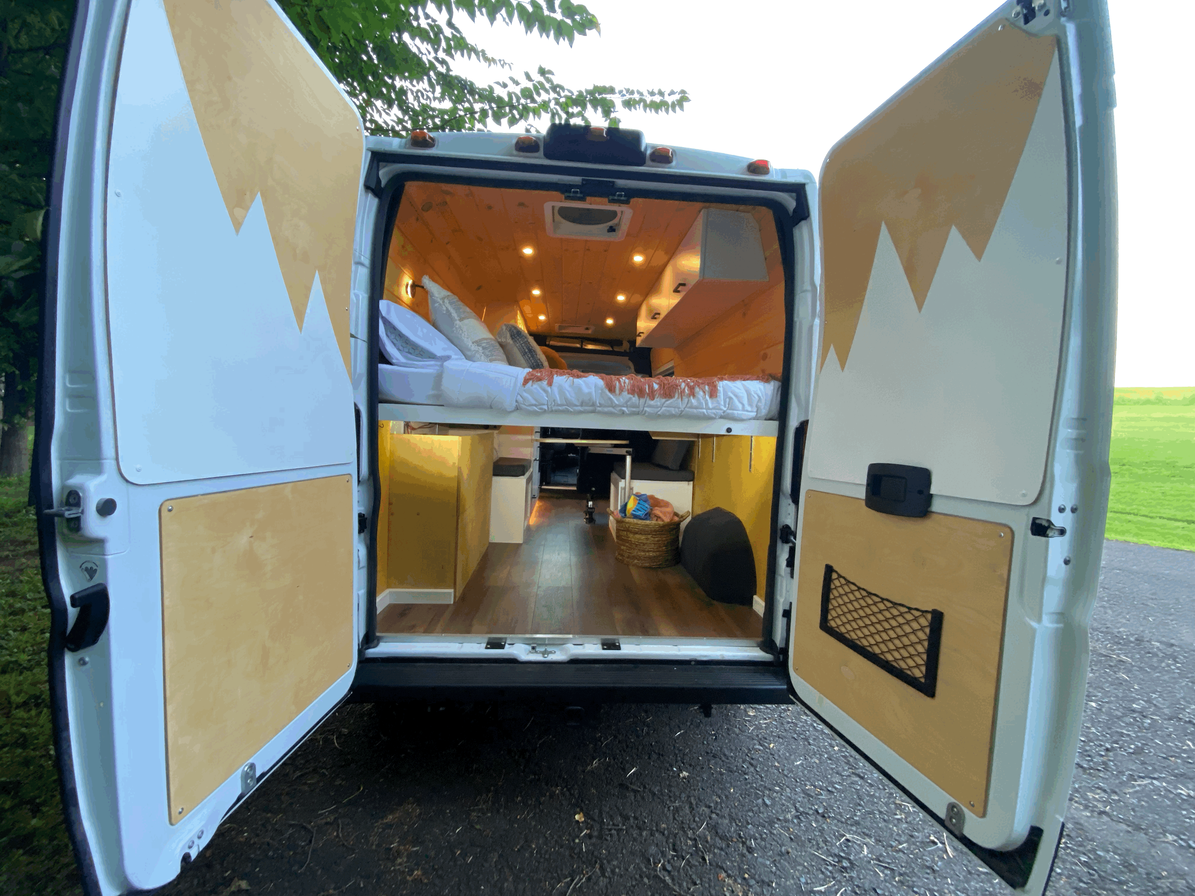 Camper van RV Rental 