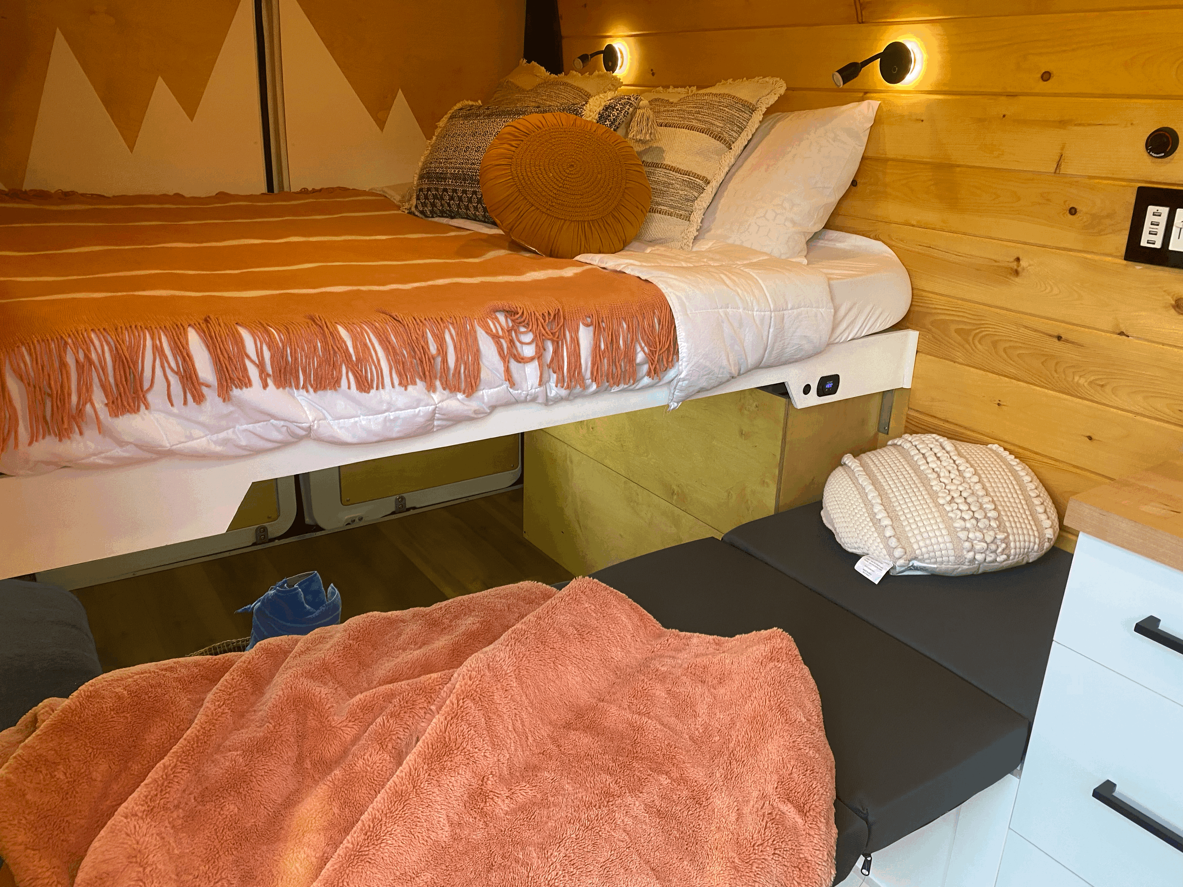 Camper van RV Rental 