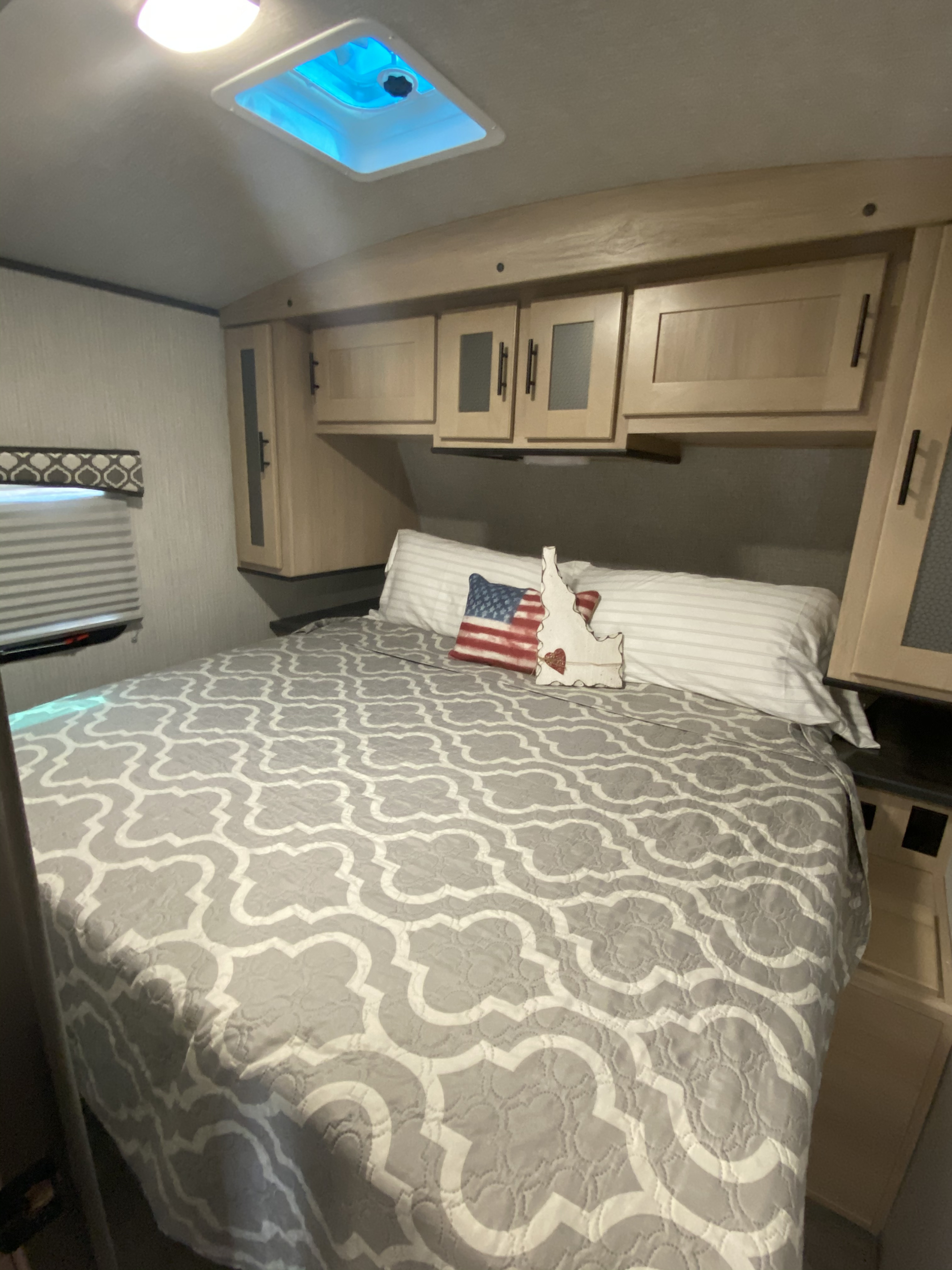 And your glamping QUEEN! . Cruiser Rv Corp Radiance 2020