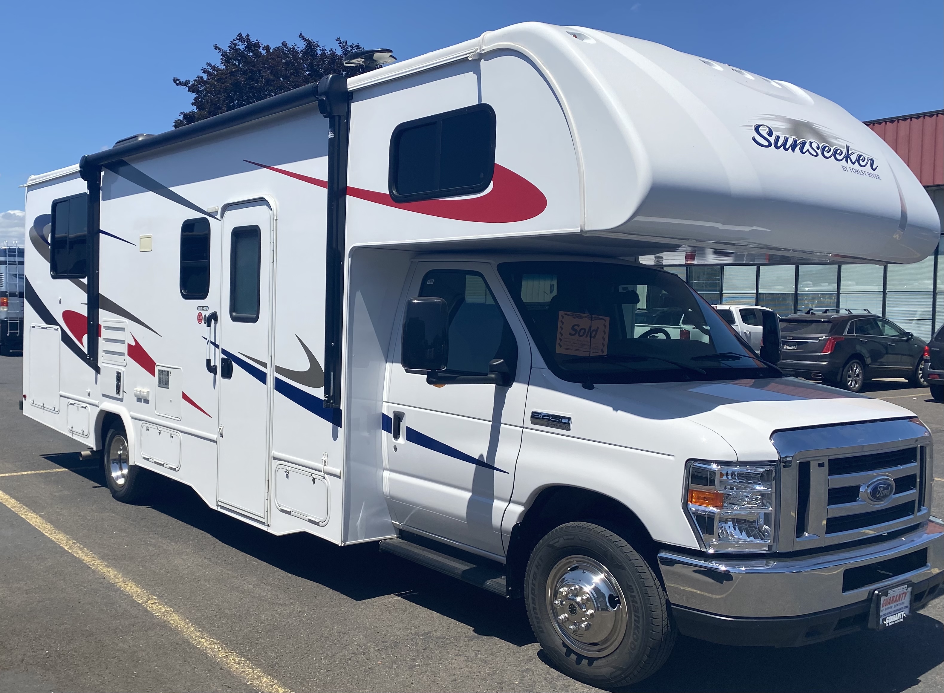 2019 Forest River Sunseeker 2650 27 foot