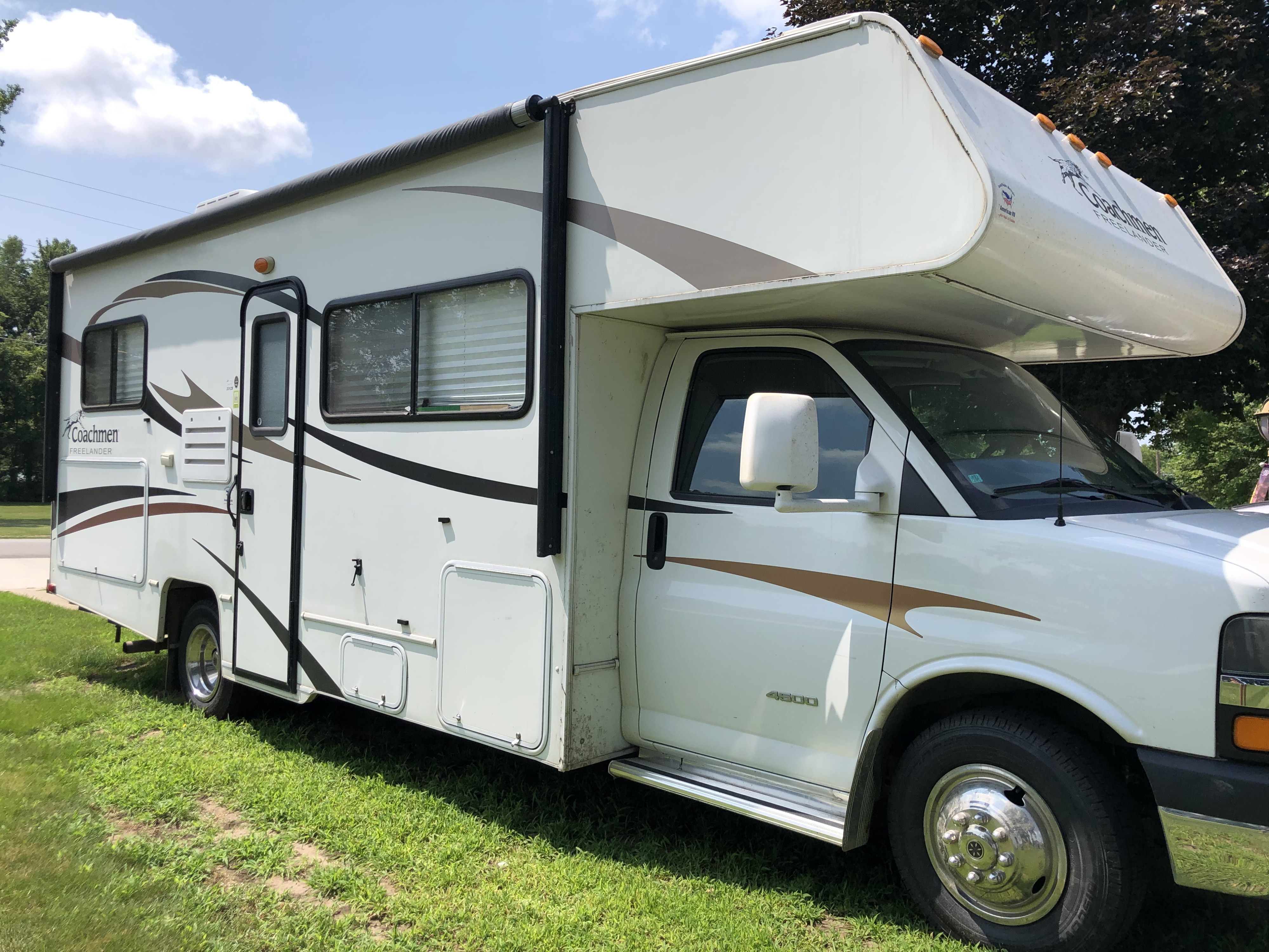 13 Coachmen Freelander Class C Rental In Chesaning Mi Outdoorsy