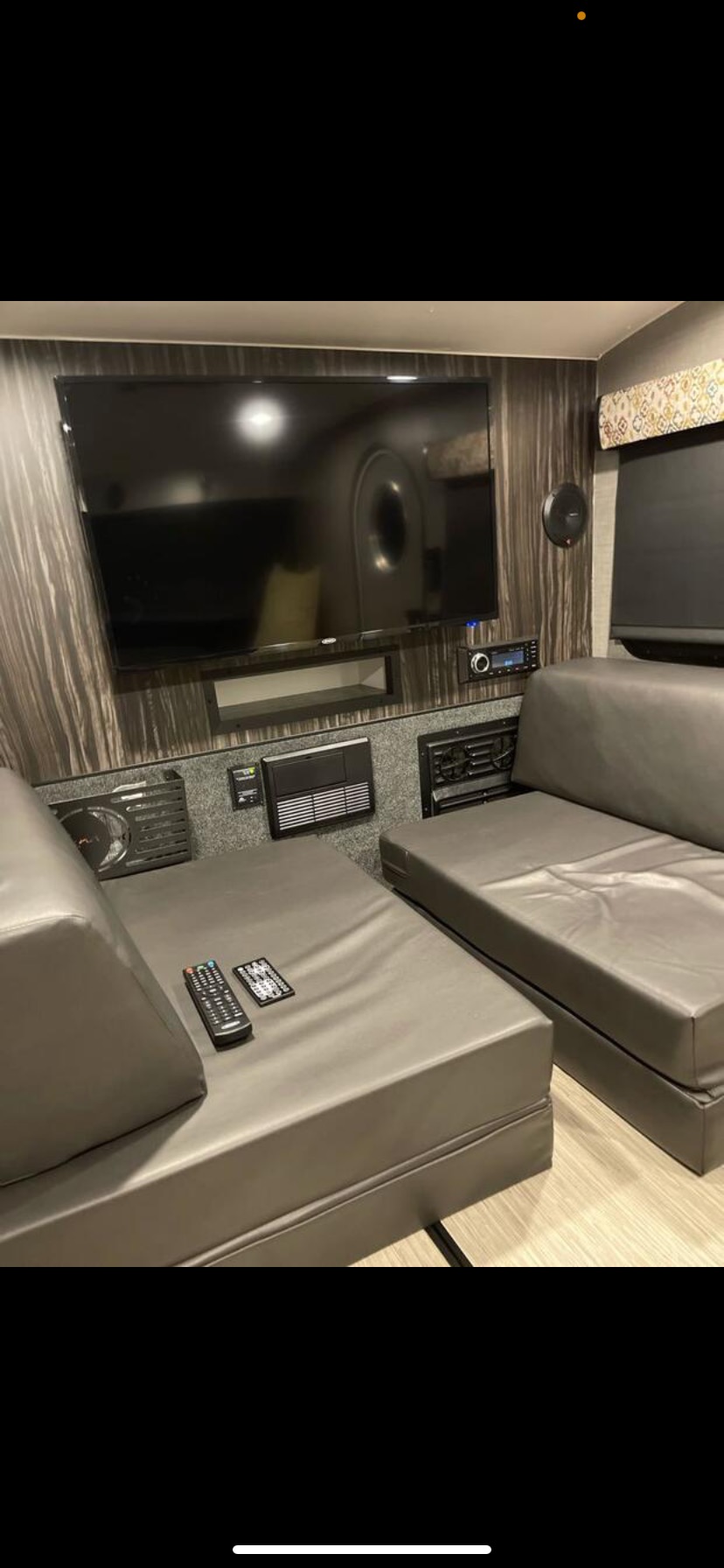 Cushions that convert into bed for one person or two. TV, air conditioning and radio. Inverter behind the TV.. Other Other 2018