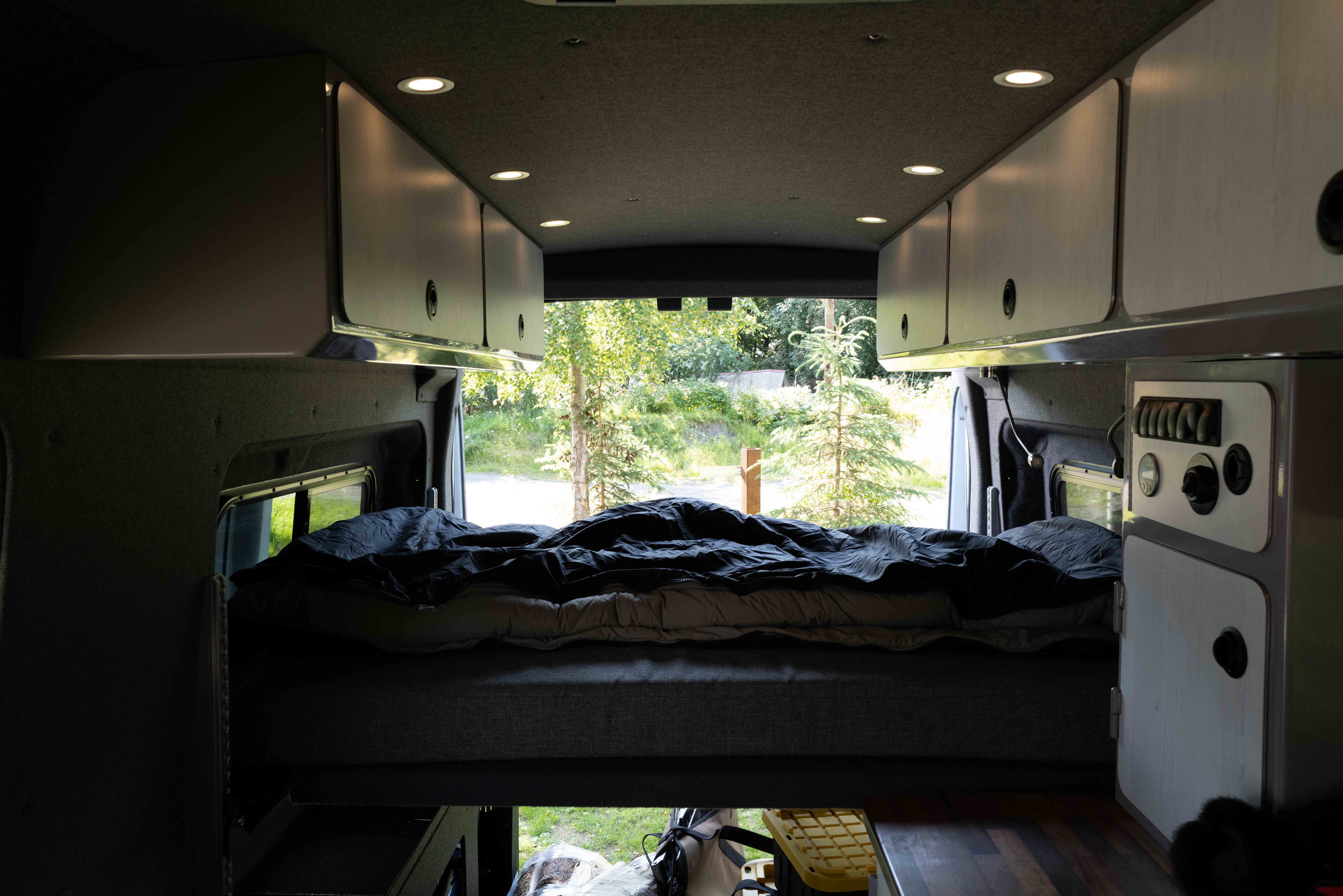 I'm 6' and have room to spare to sleep comfortably. . Ford Transit Custom 2020
