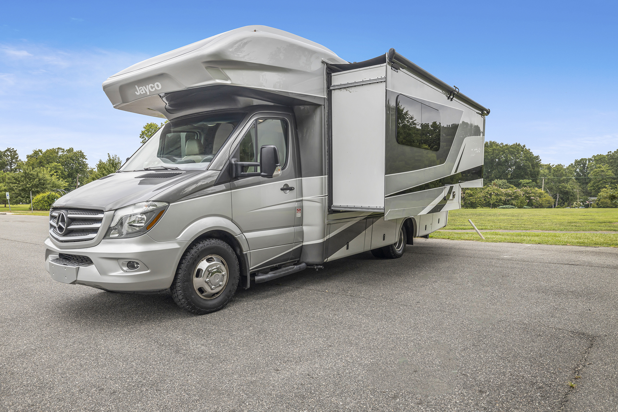 Beautiful 2018 Mercedes Melbourne