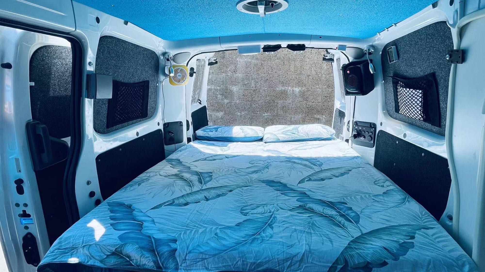 Camper van RV Rental 
