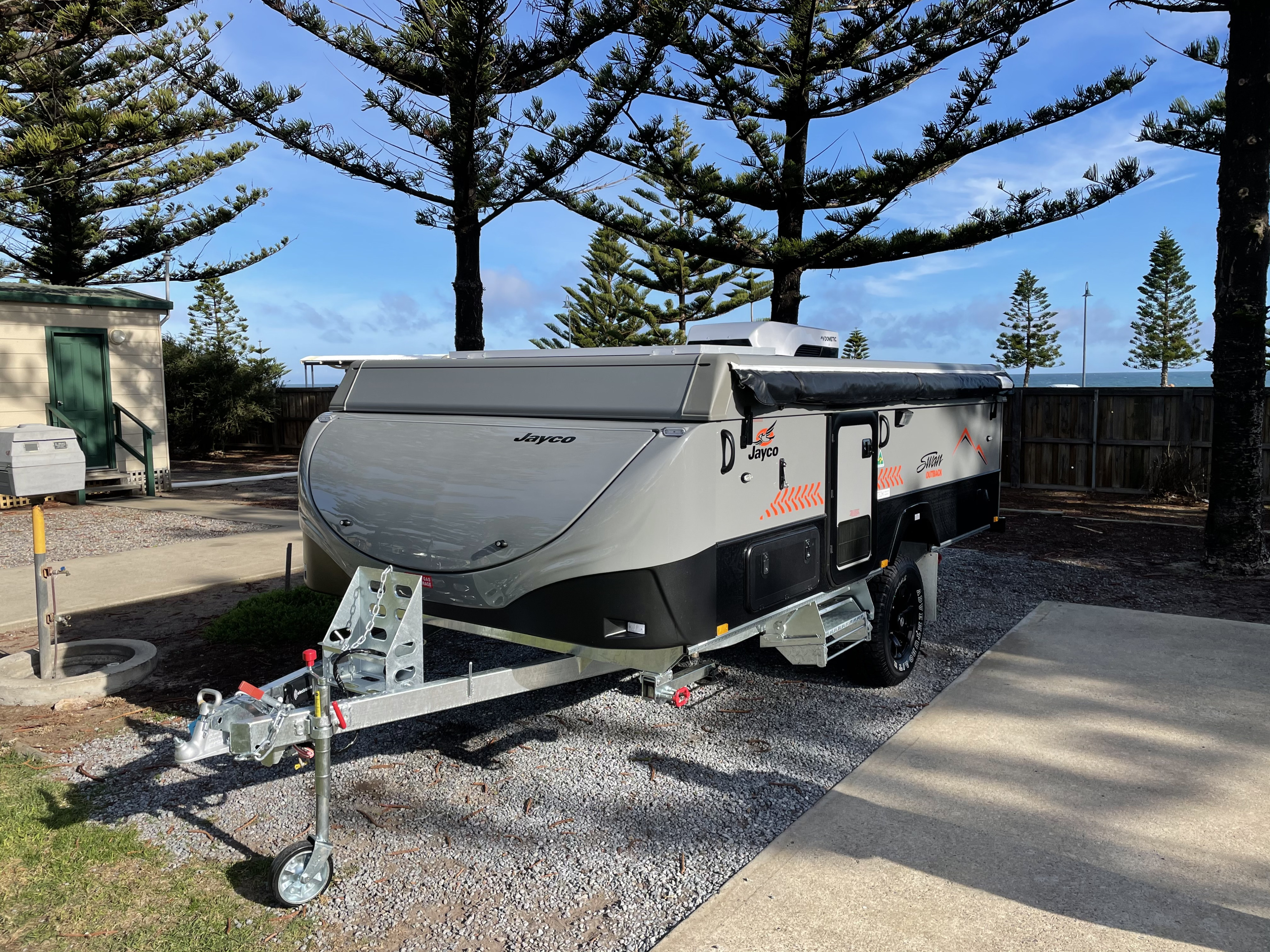 Photos | 2021 Jayco Swan Outback Travel trailer Rental in Lonsdale