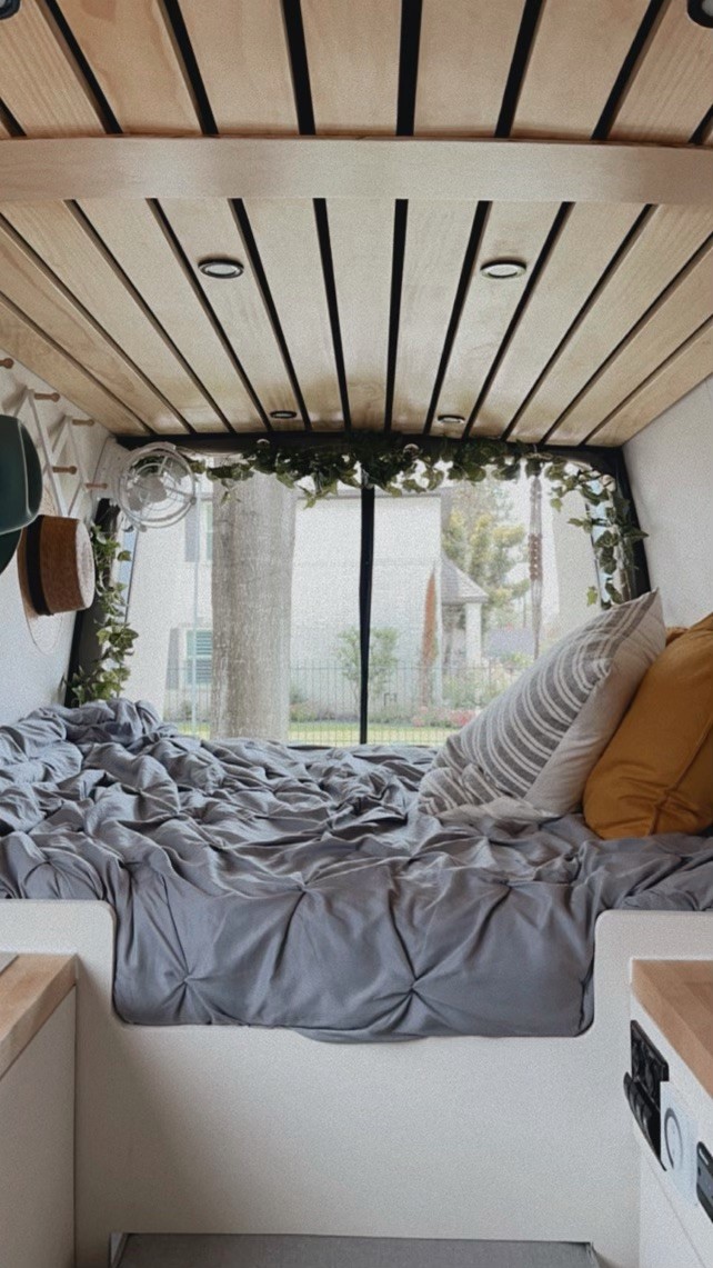 Linens included if desired. Mercedes-Benz Sprinter 2020