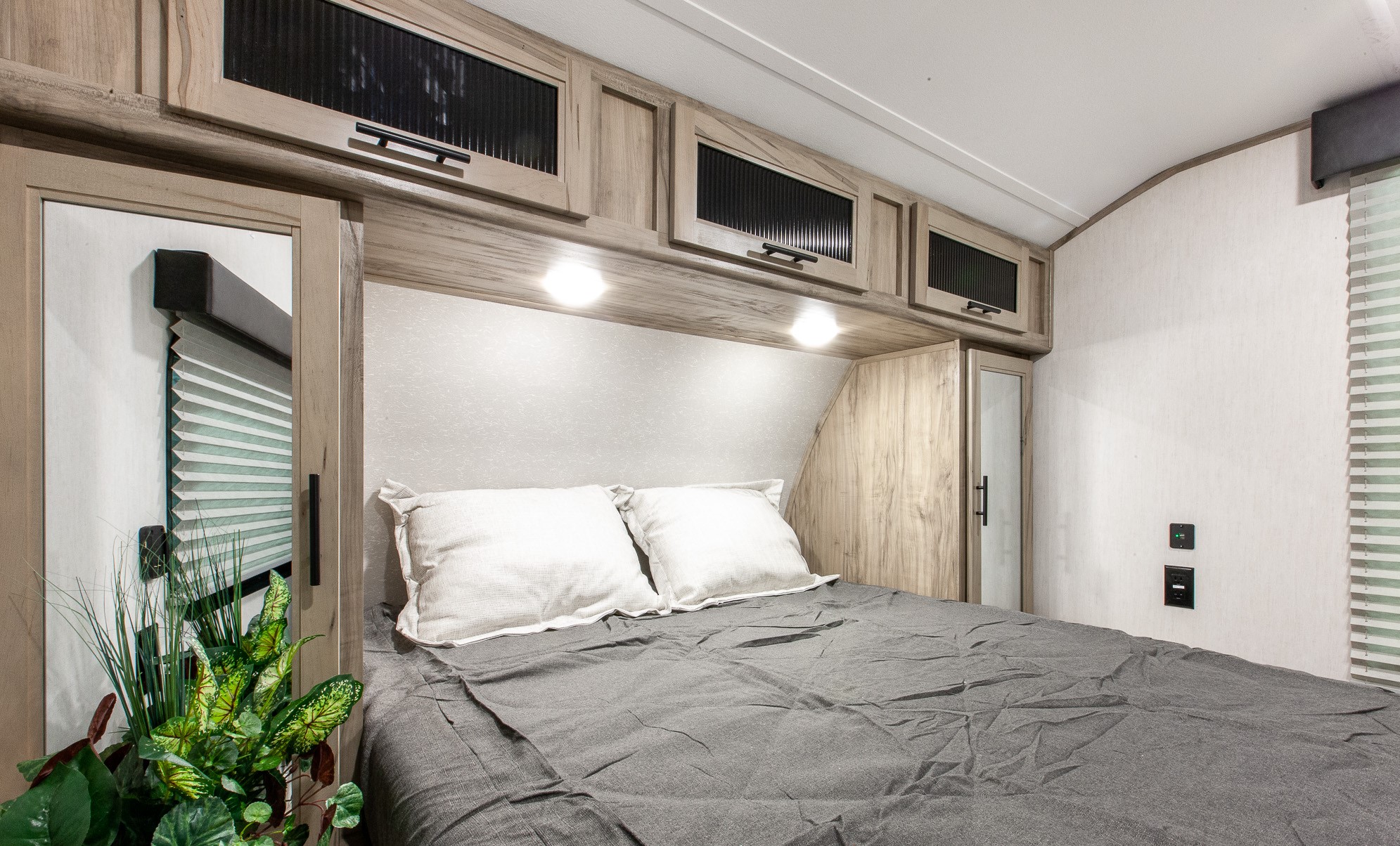 Forest River Cherokee Wolf Pack 2021