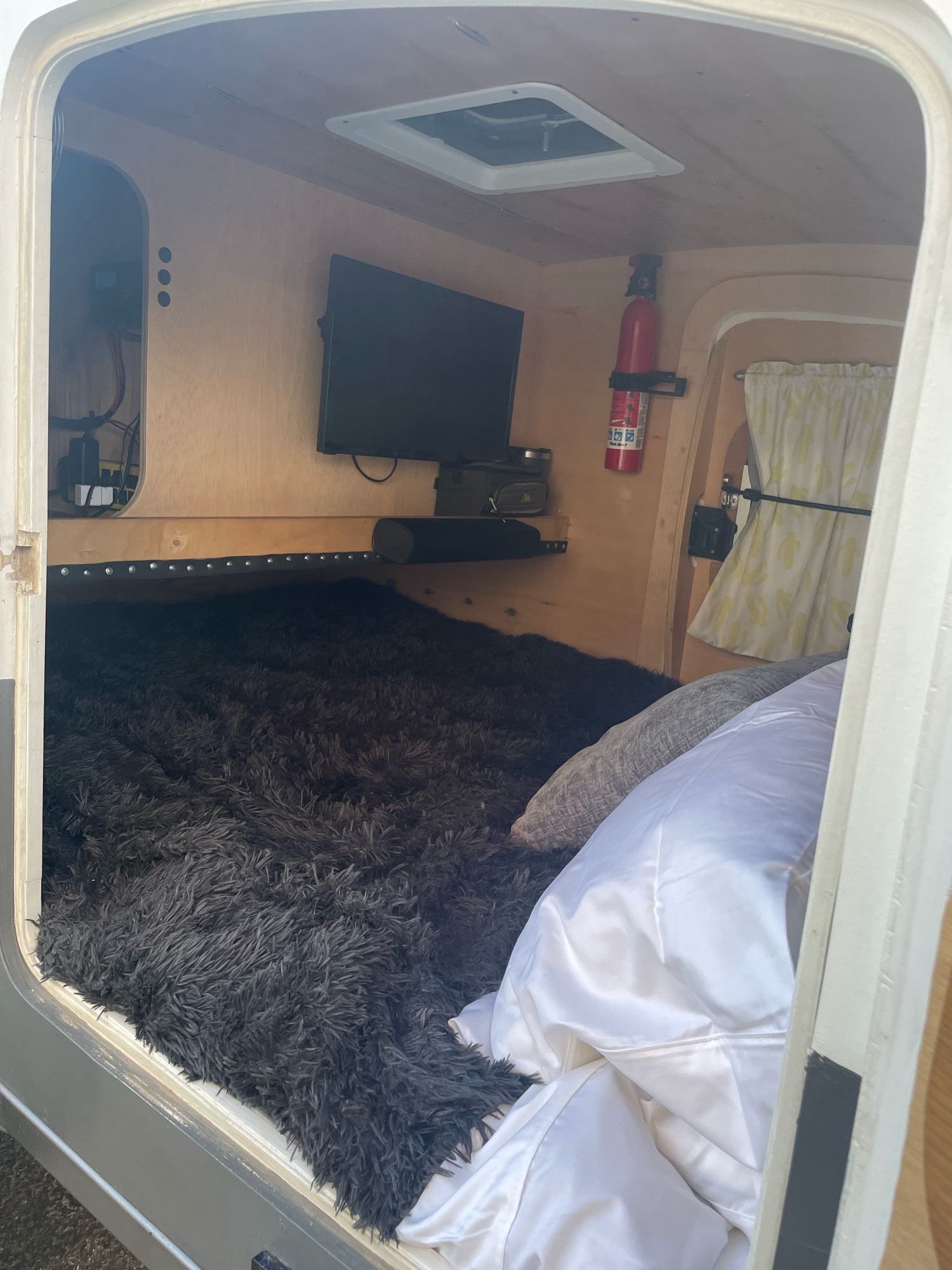 Travel trailer RV Rental 
