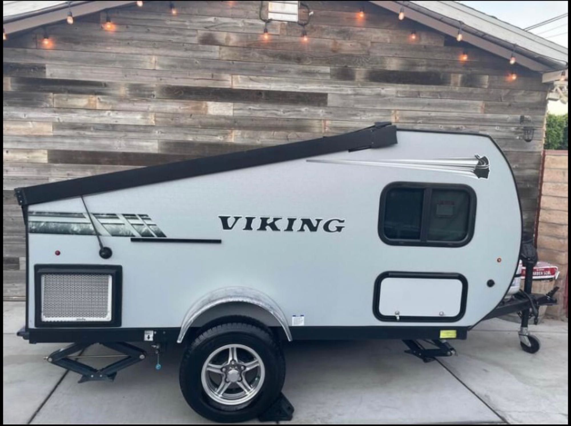 Viking Express Popup Teardrop