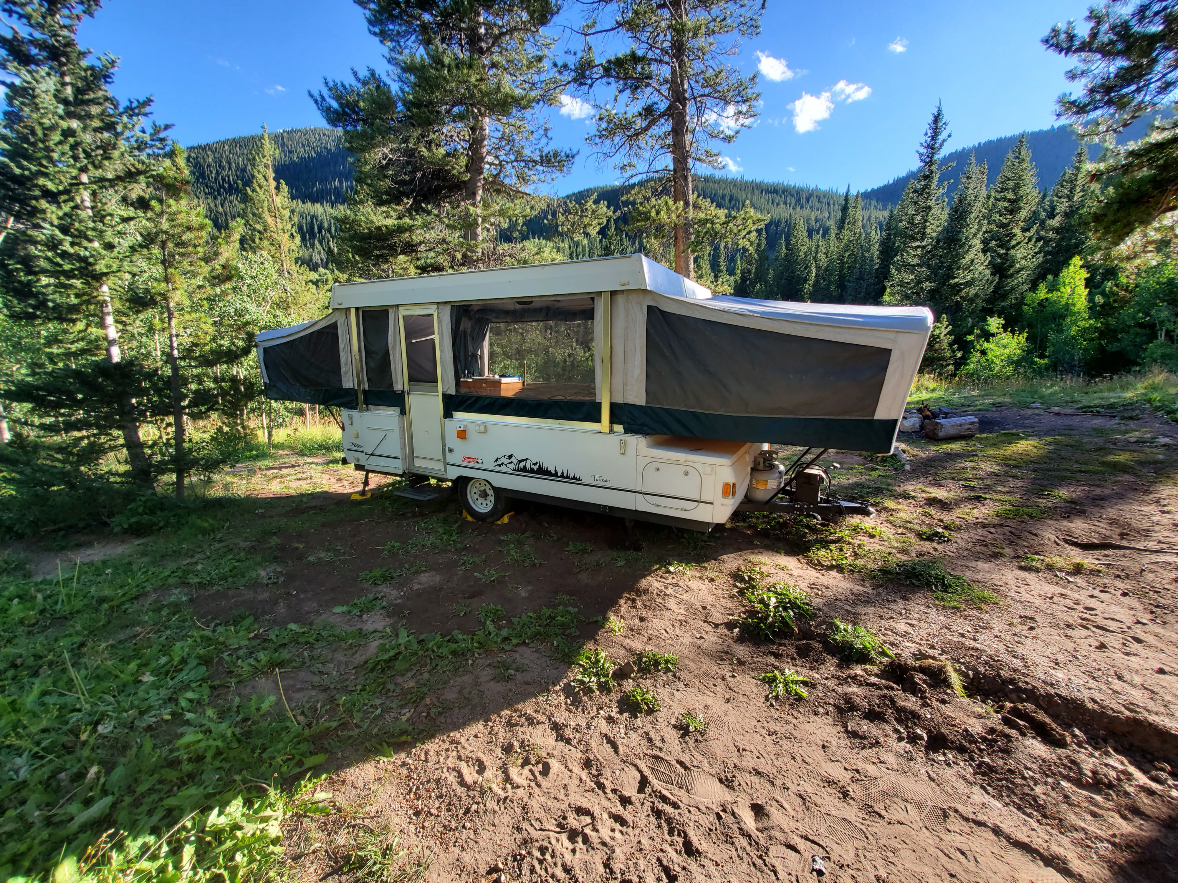 Folding trailer RV Rental 