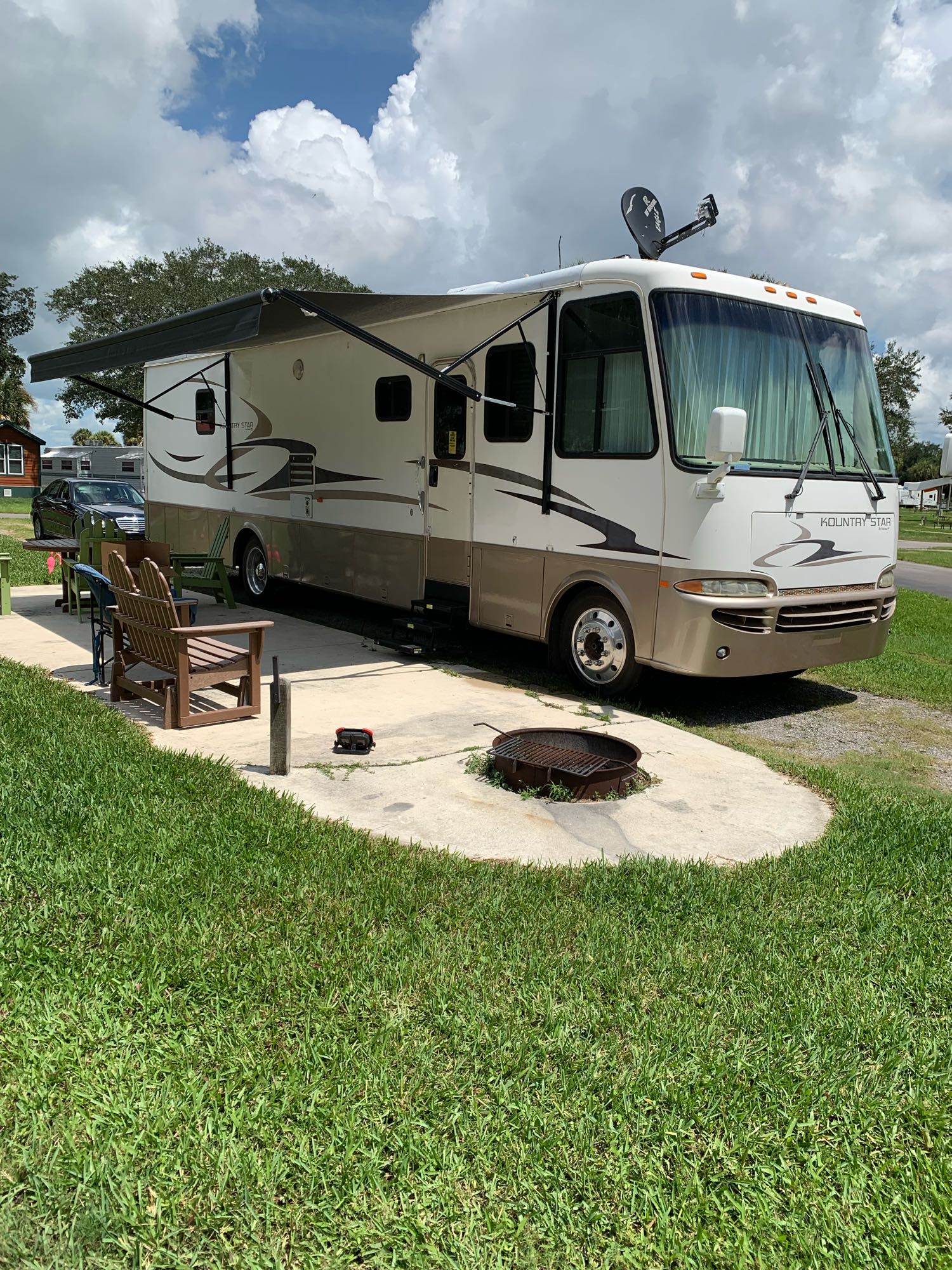 2004 Kountry Star Kountry Star Motorhome Class A Rental in Hollywood, FL |  Outdoorsy