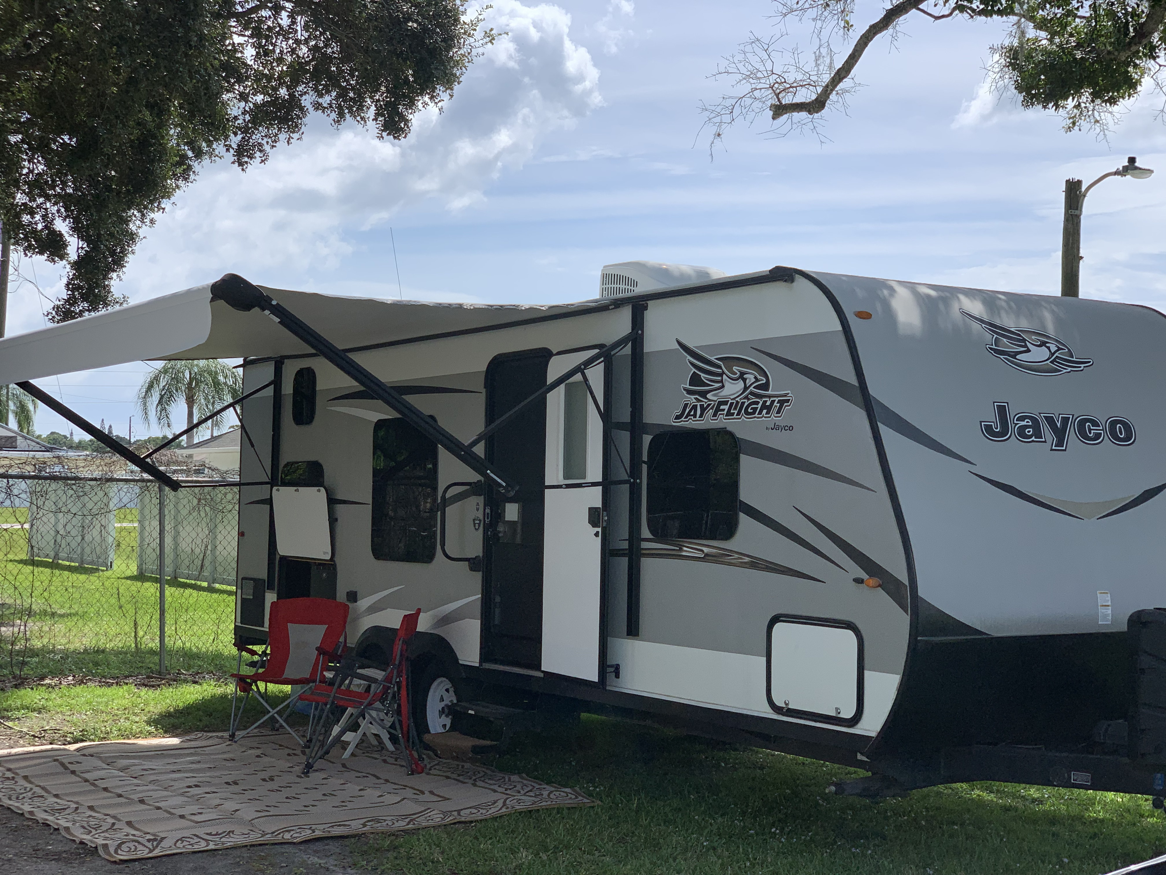PEAK N' C Adventure's Pet Friendly Bunkhouse
