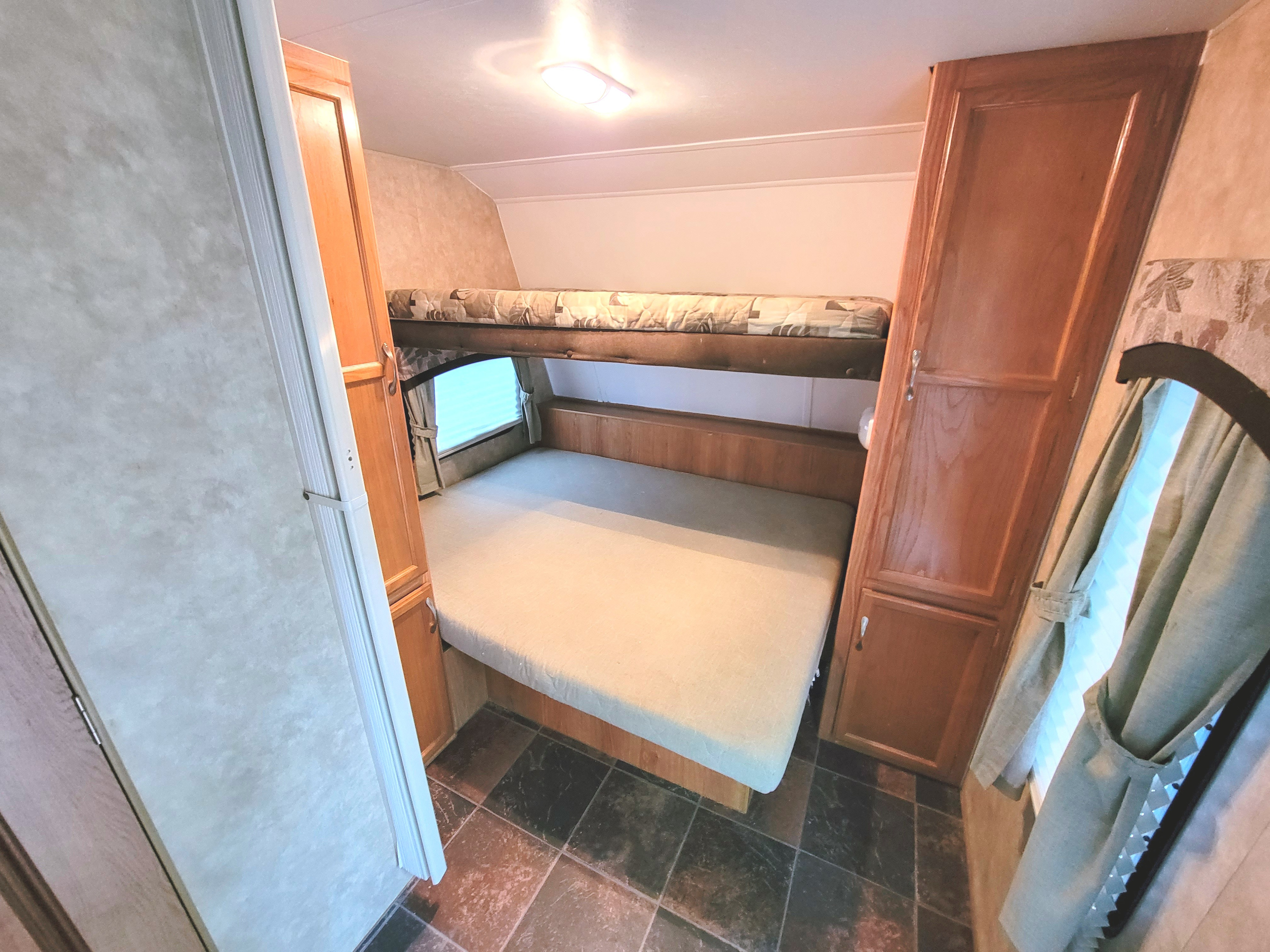 Jayco Jay Feather Exp 2009