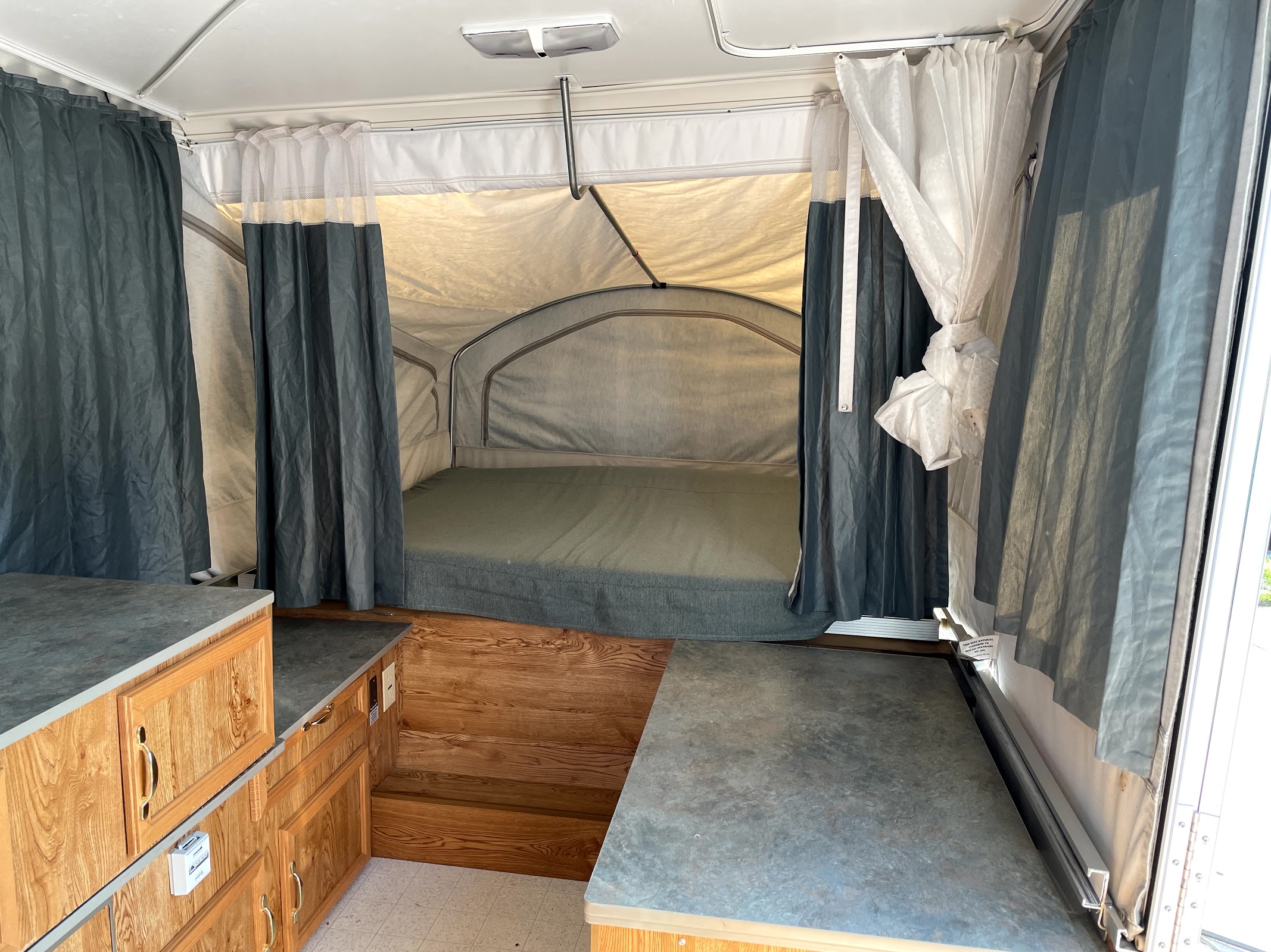 Coachmen Classic 2001