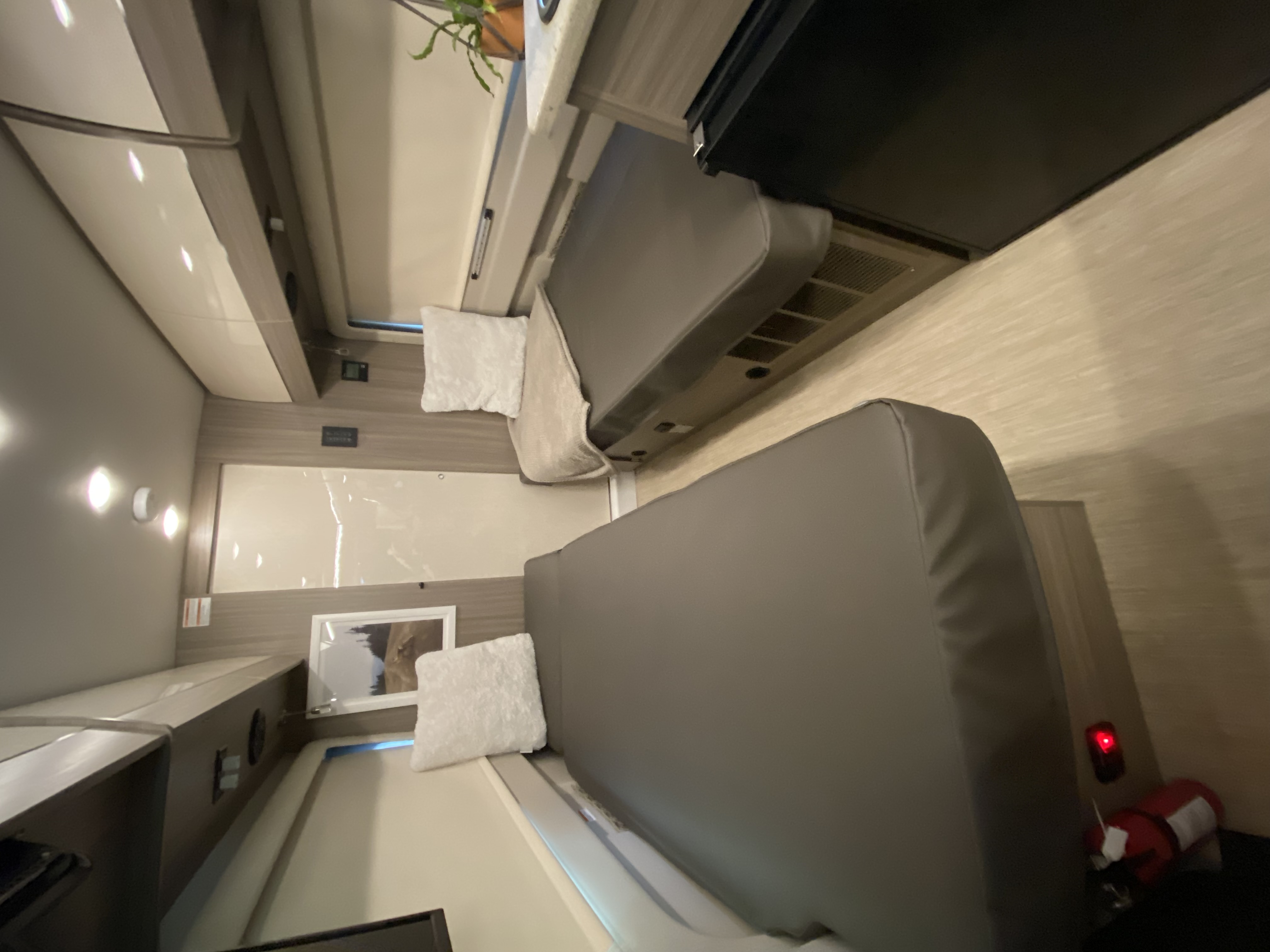 Entegra Coach Ethos 2021