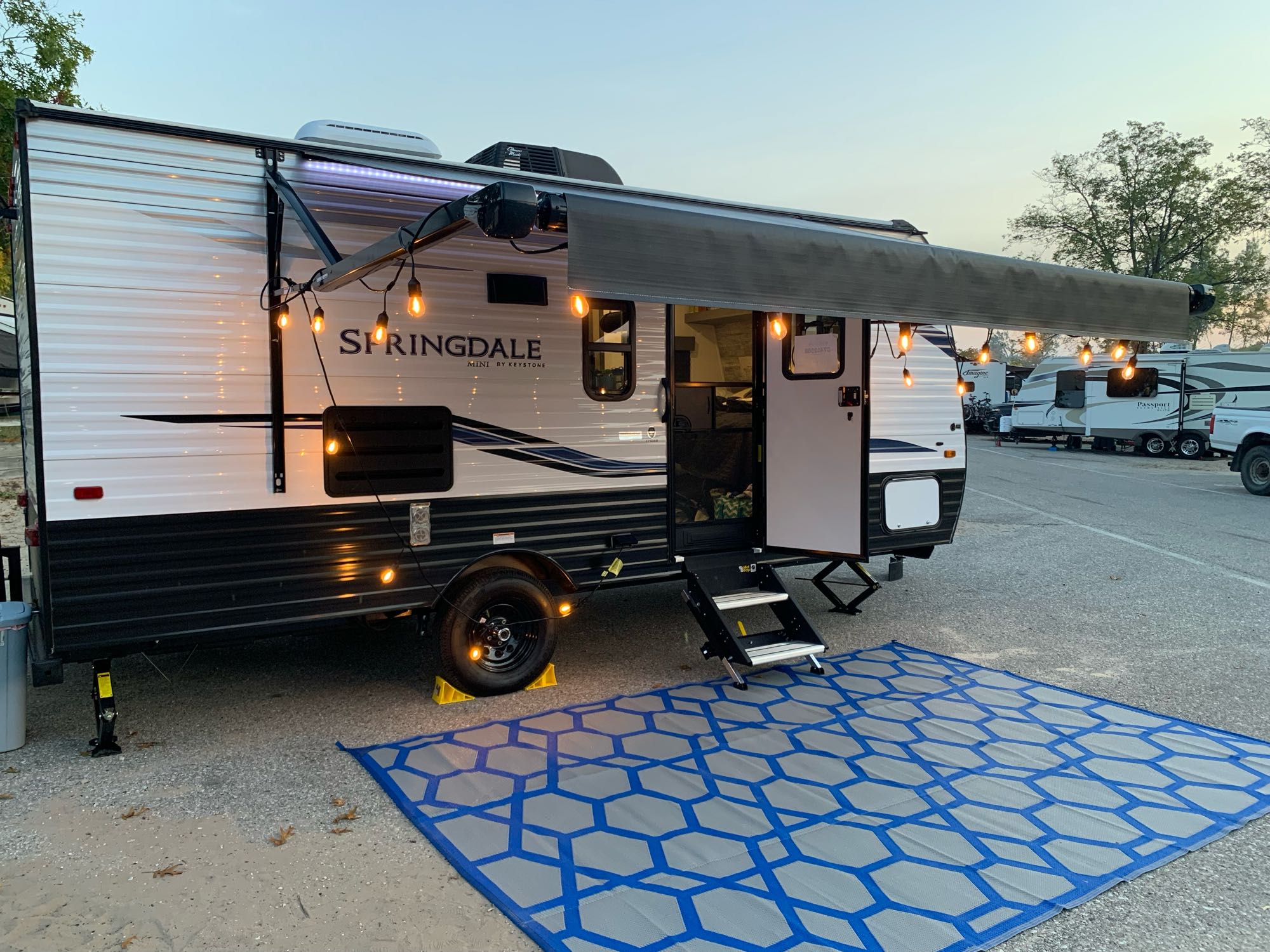 Family Bunkhouse - 2021 Keystone Springdale Mini 1760bh