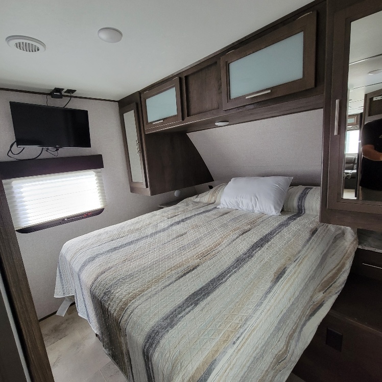 Dutchmen Coleman Light 2020