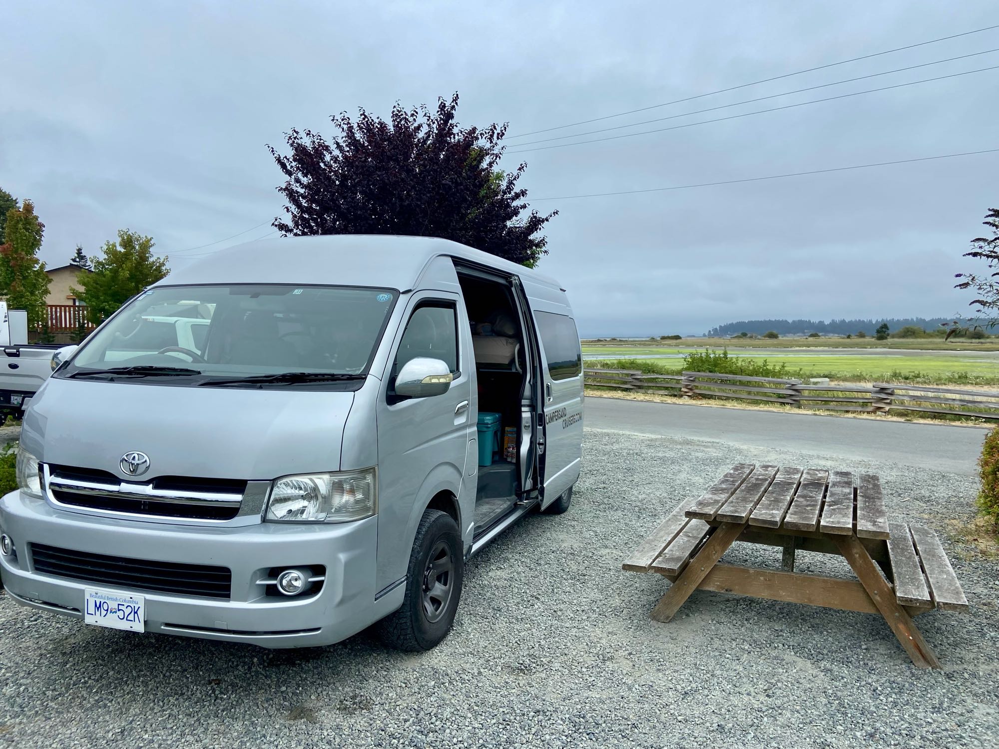 2005 Toyota Hiace 4WD Camper van Rental in squamish, BC Outdoorsy