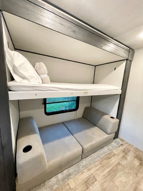 Travel trailer RV Rental 