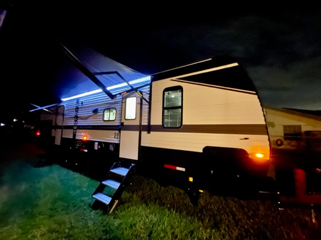 Travel trailer RV Rental 