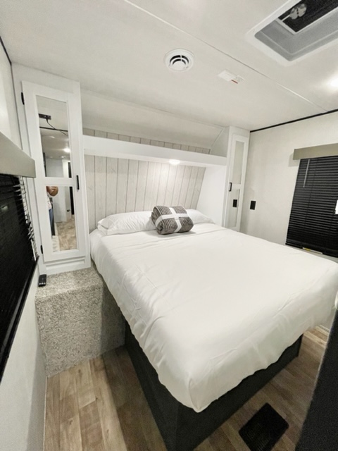Travel trailer RV Rental 