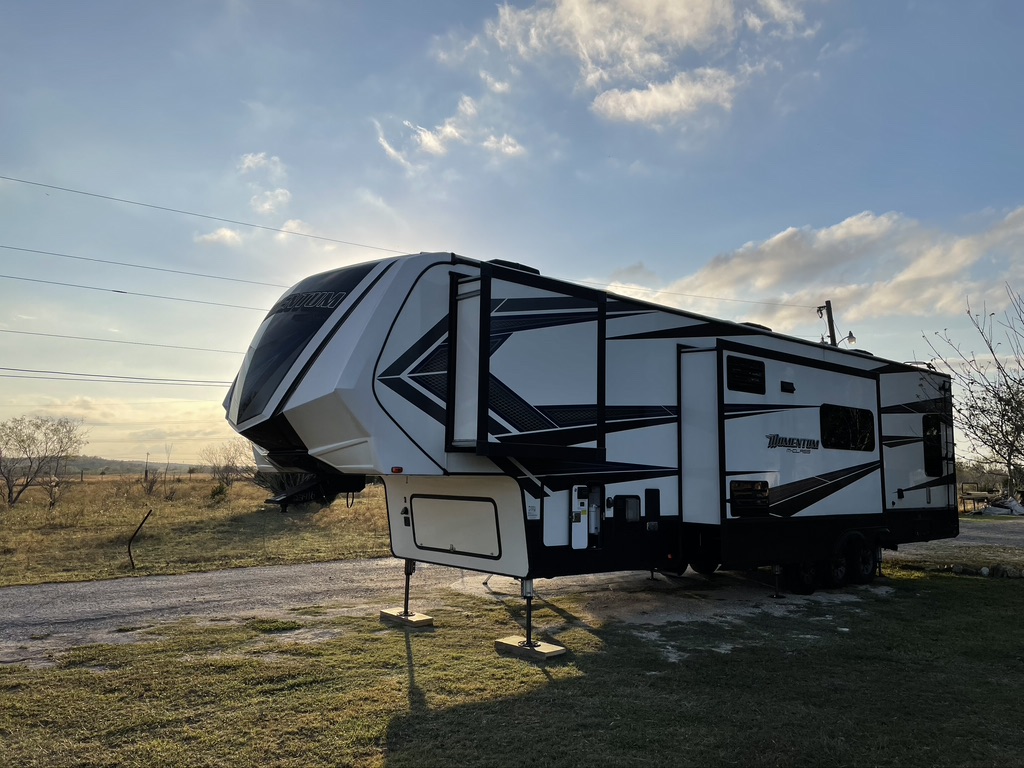 Toy hauler RV Rental 