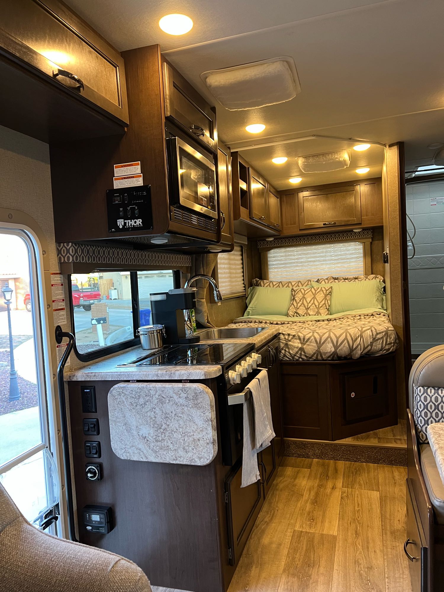 View from dining table.. Thor Freedom Elite 2020