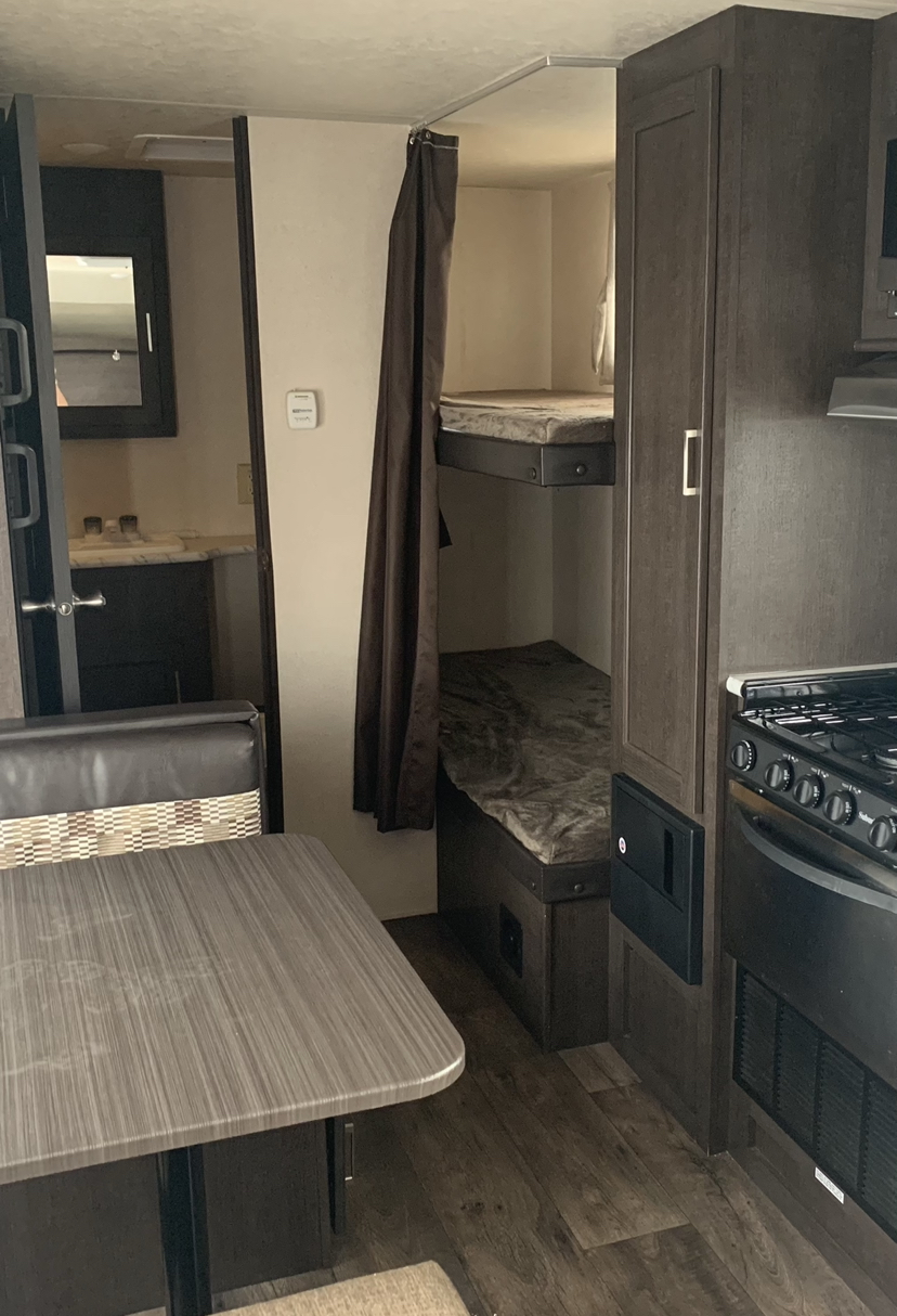 Travel trailer RV Rental 