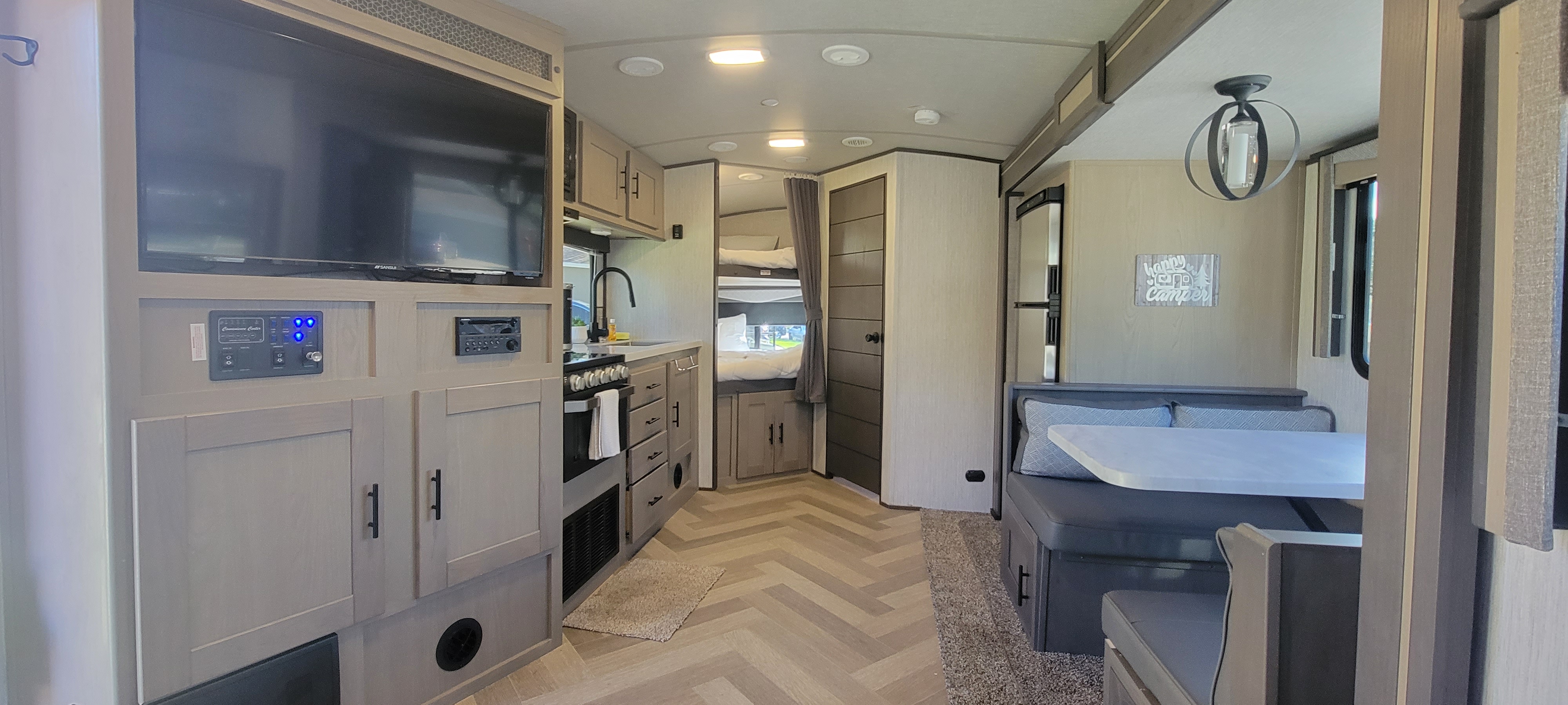 Travel trailer RV Rental 