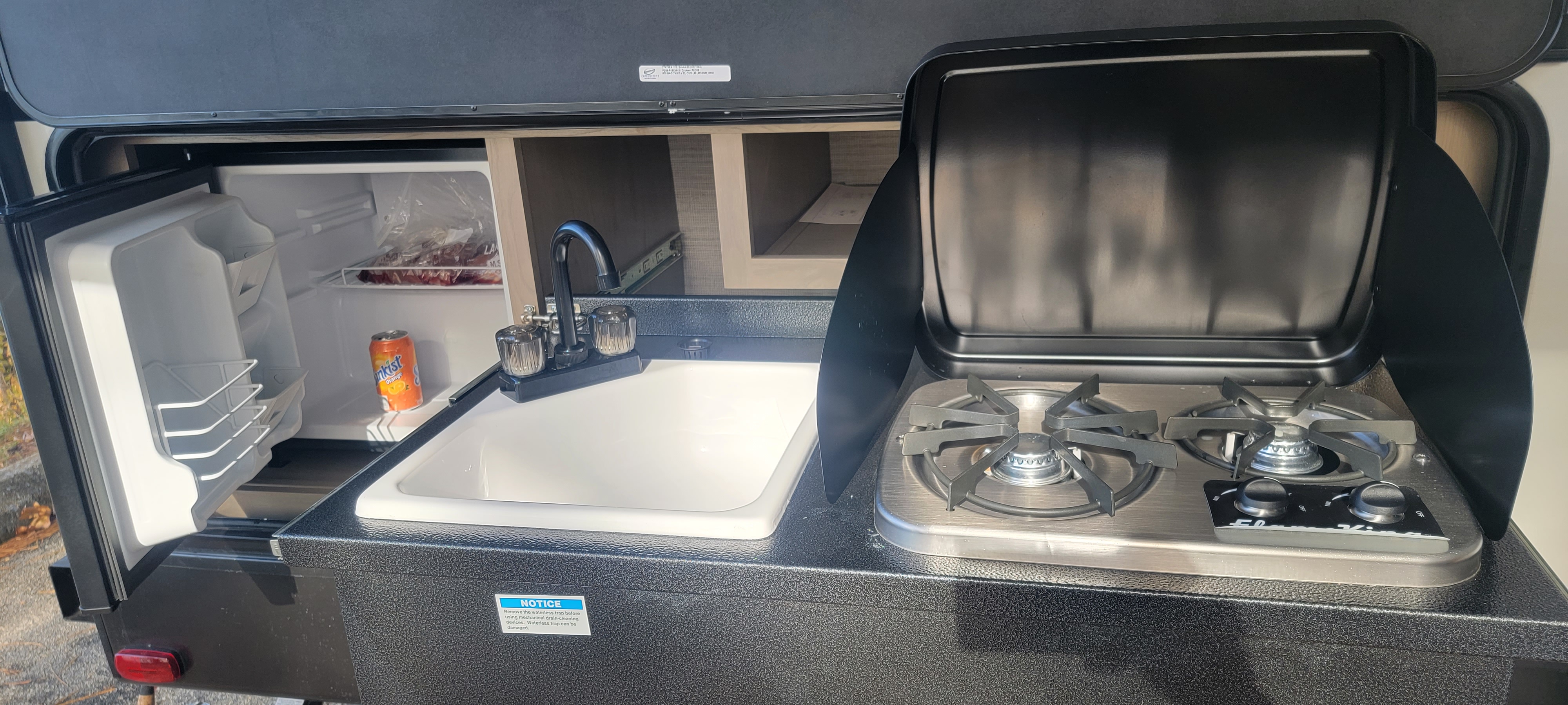 Travel trailer RV Rental 