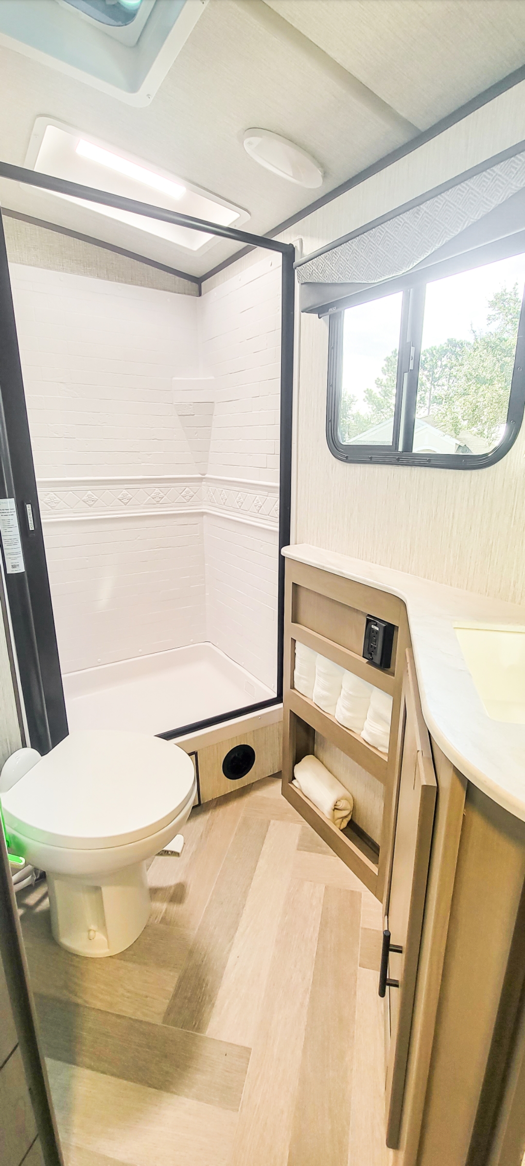 Travel trailer RV Rental 