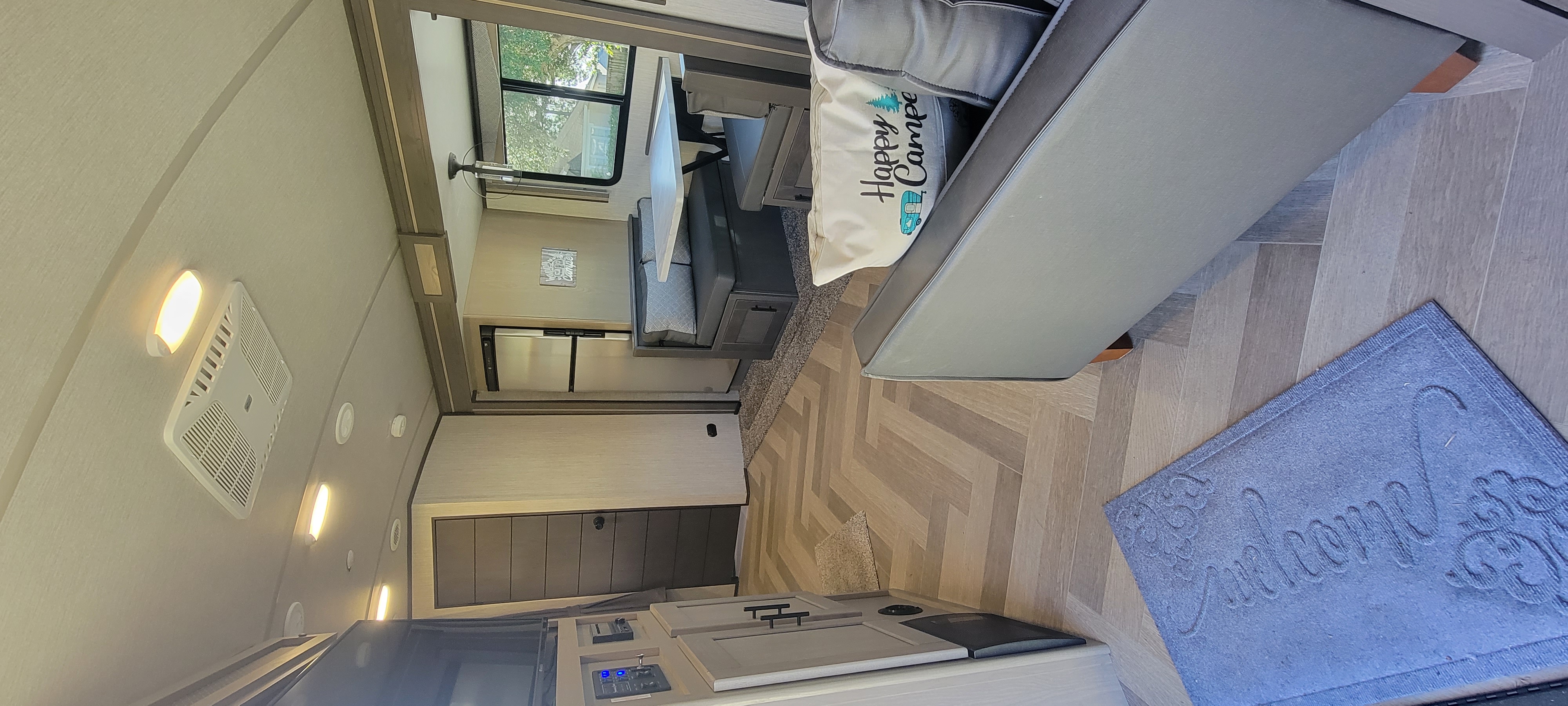 Travel trailer RV Rental 