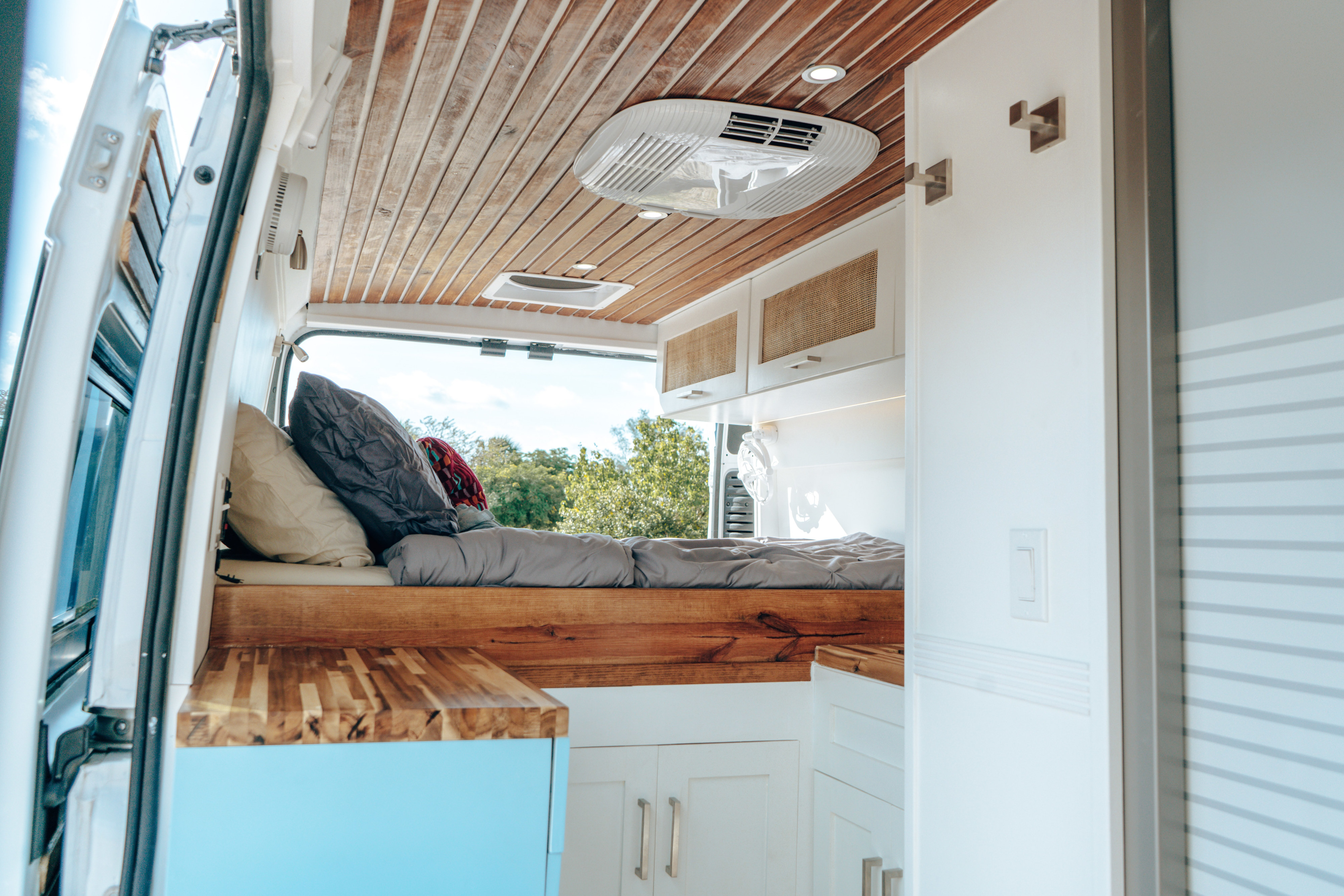 Camper van RV Rental 