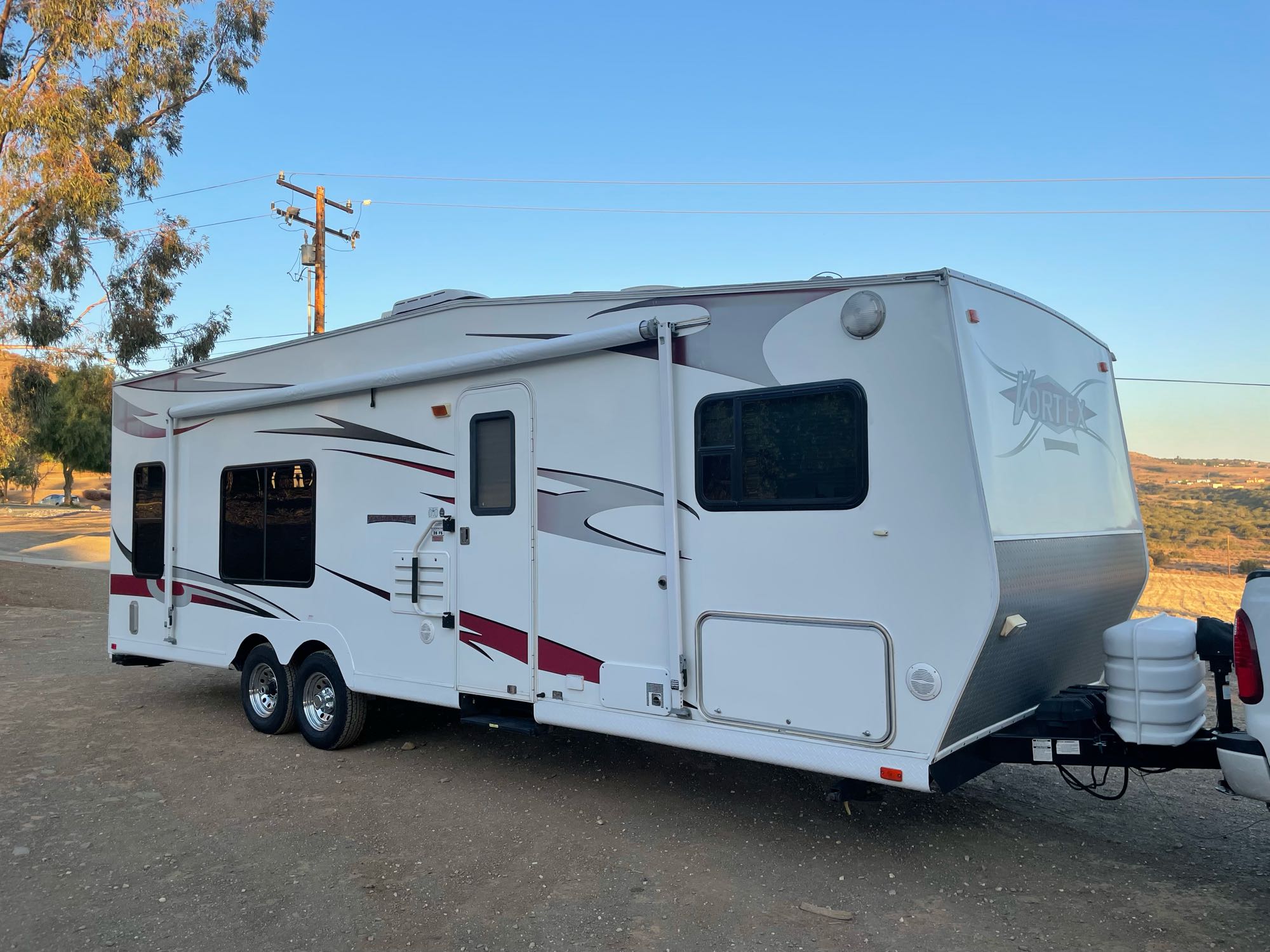 2007 Thor Motor Coach Vortex Toy Hauler