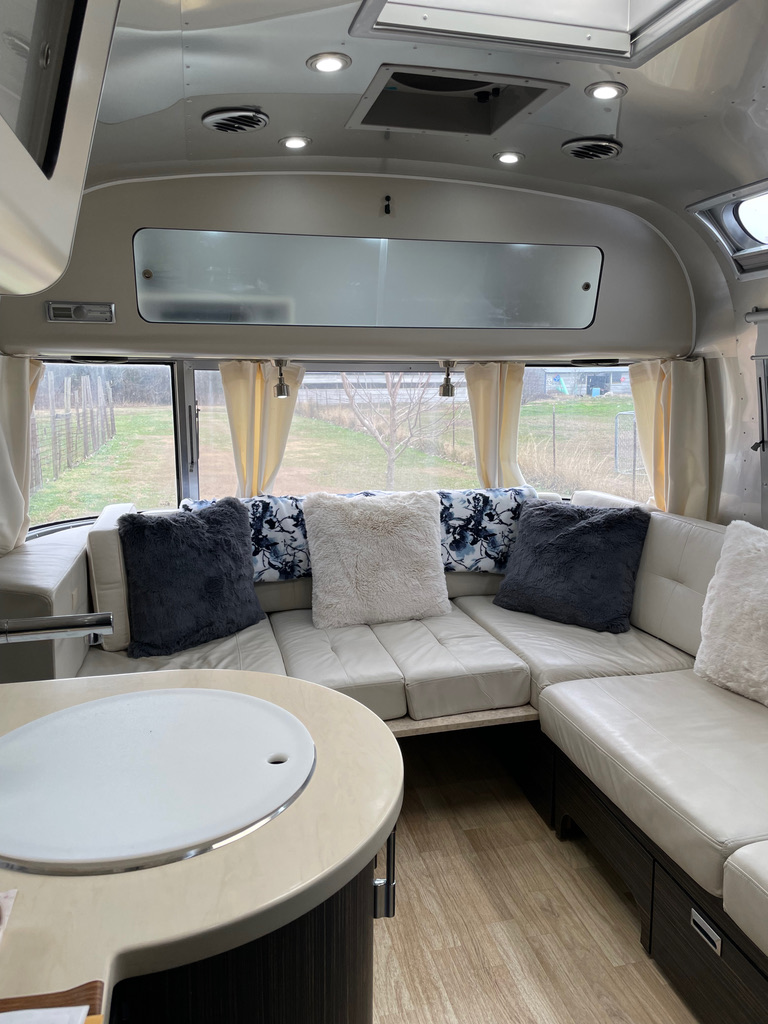 Travel trailer RV Rental 