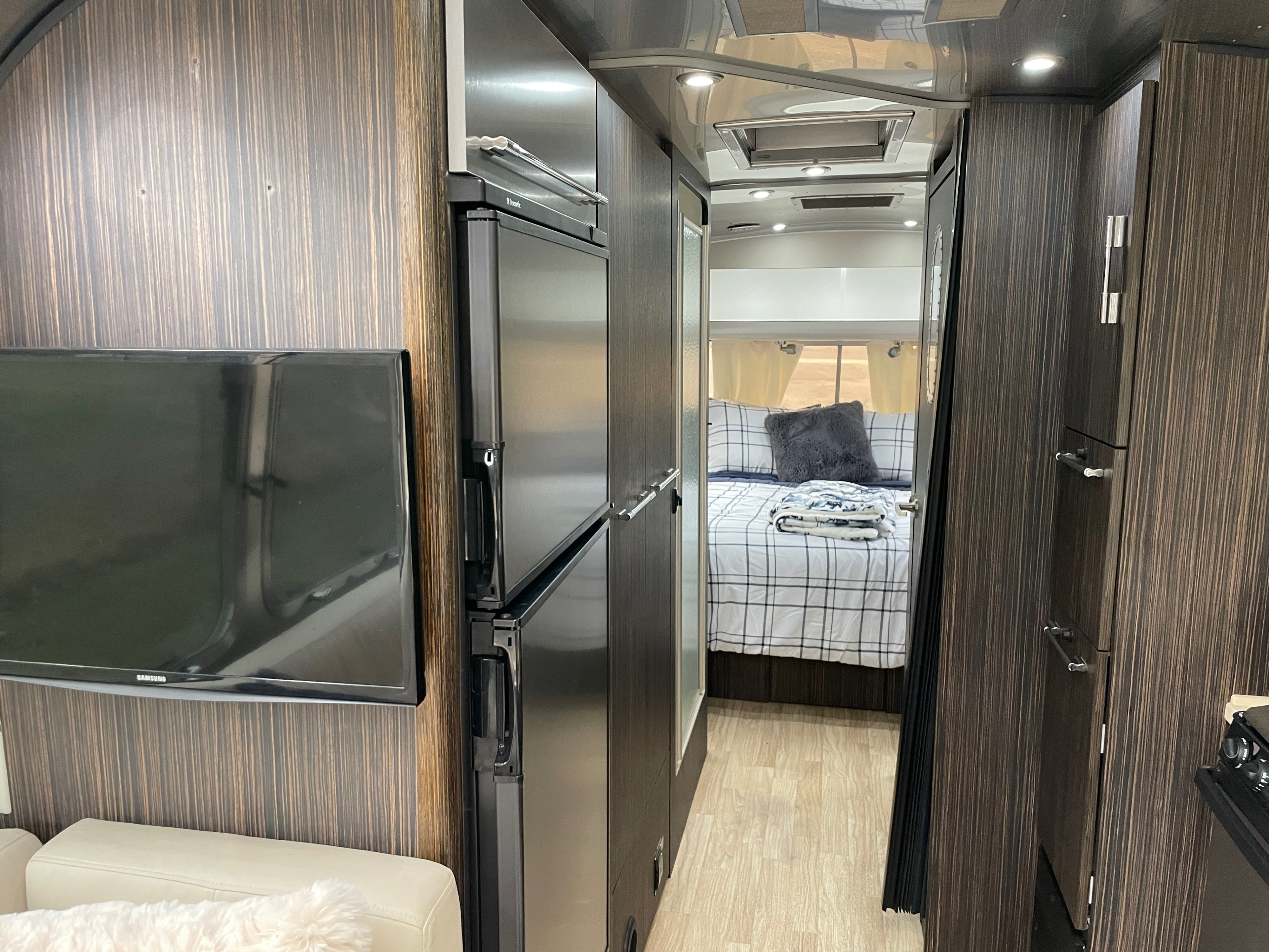 Travel trailer RV Rental 