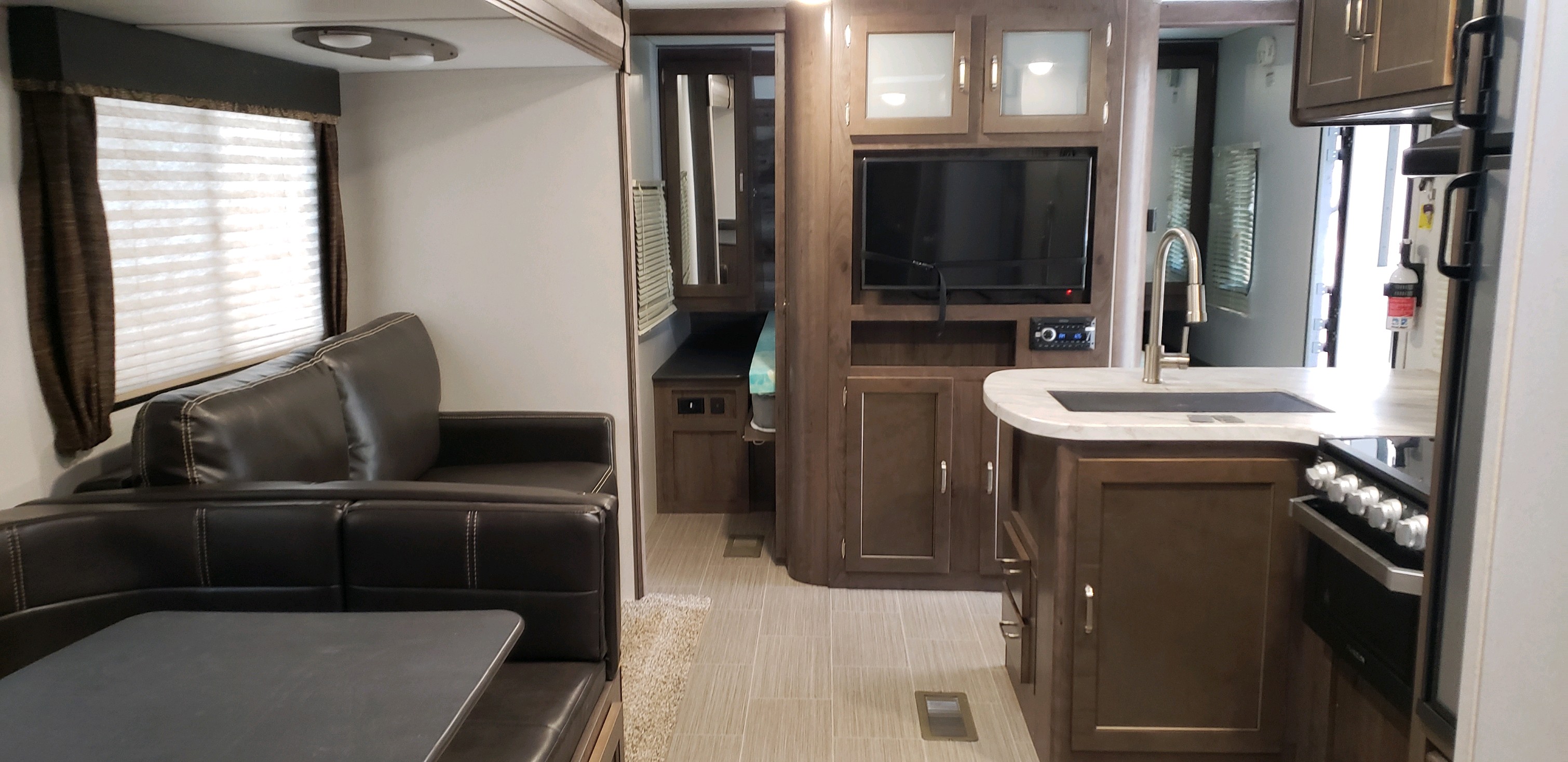 Travel trailer RV Rental 