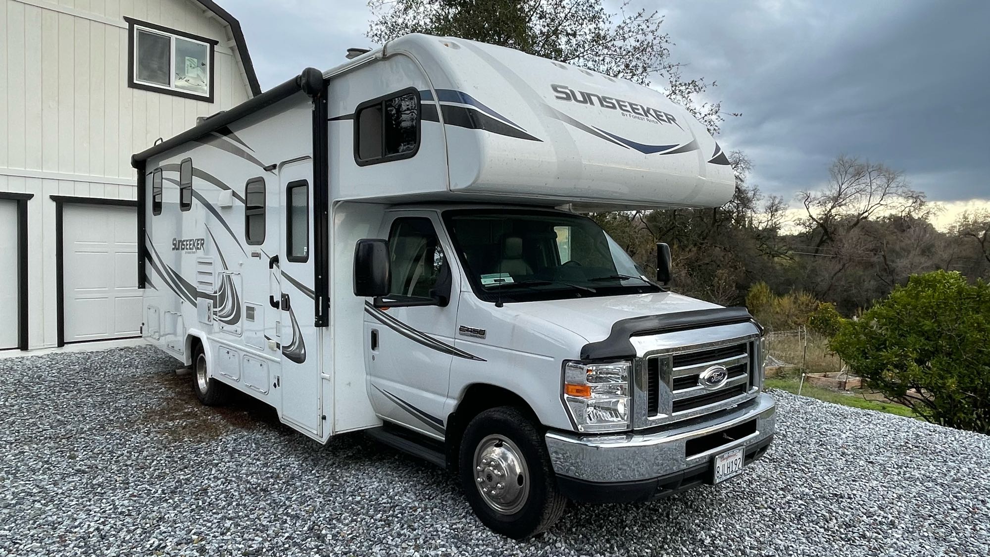 2019ForestRiverSunseeker