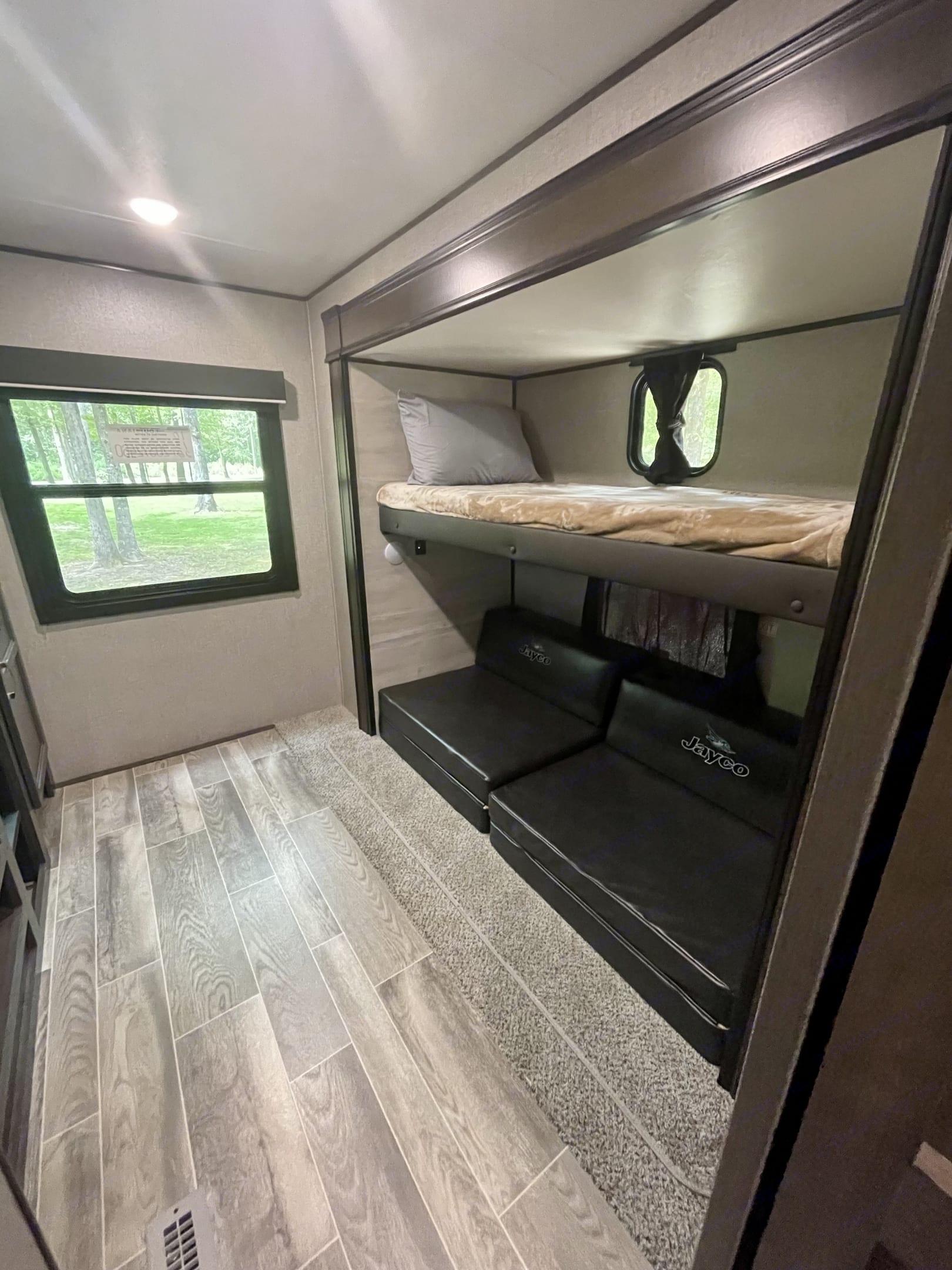 Travel trailer RV Rental 