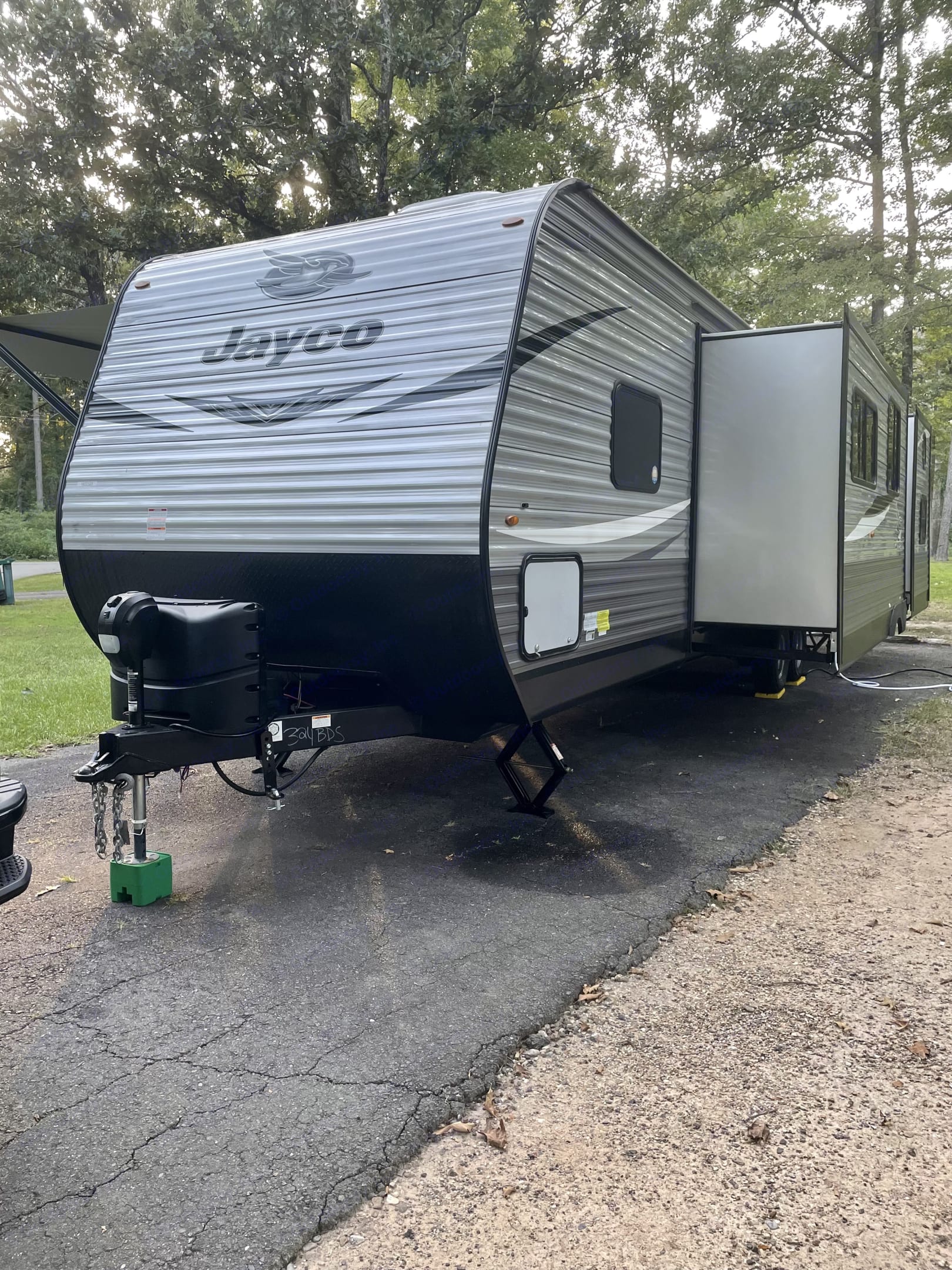 Travel trailer RV Rental 