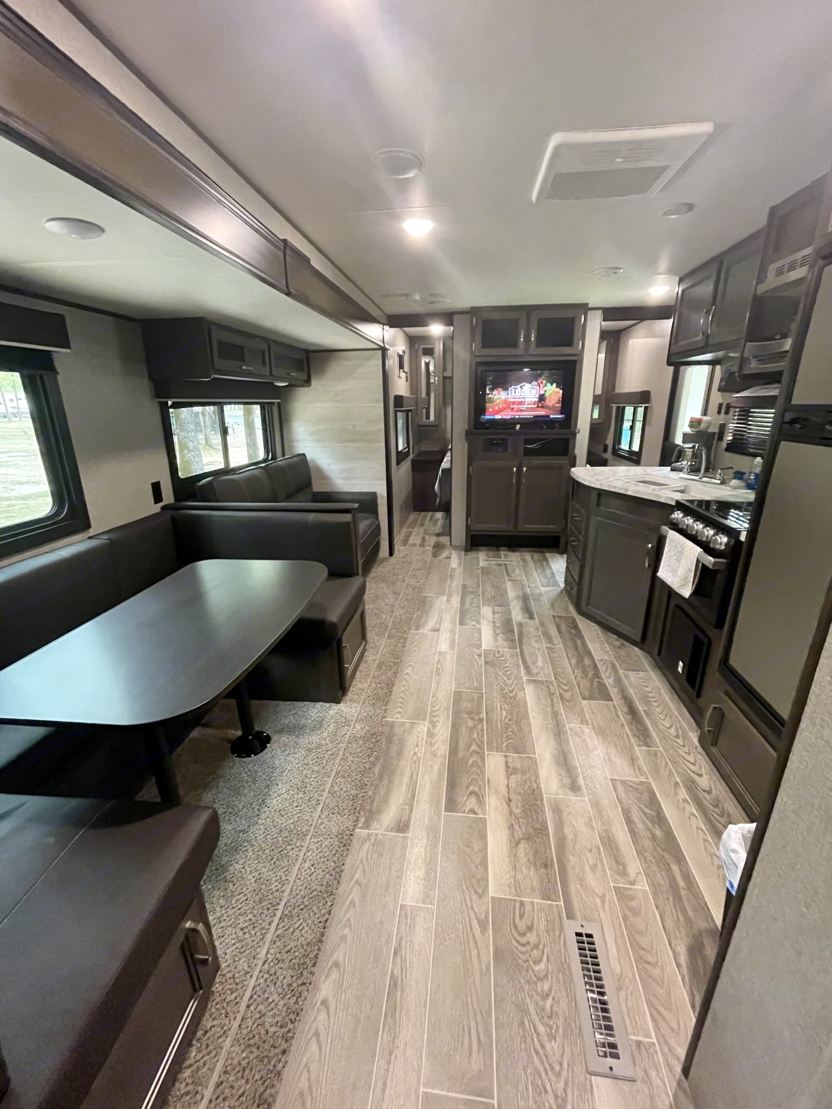 Travel trailer RV Rental 