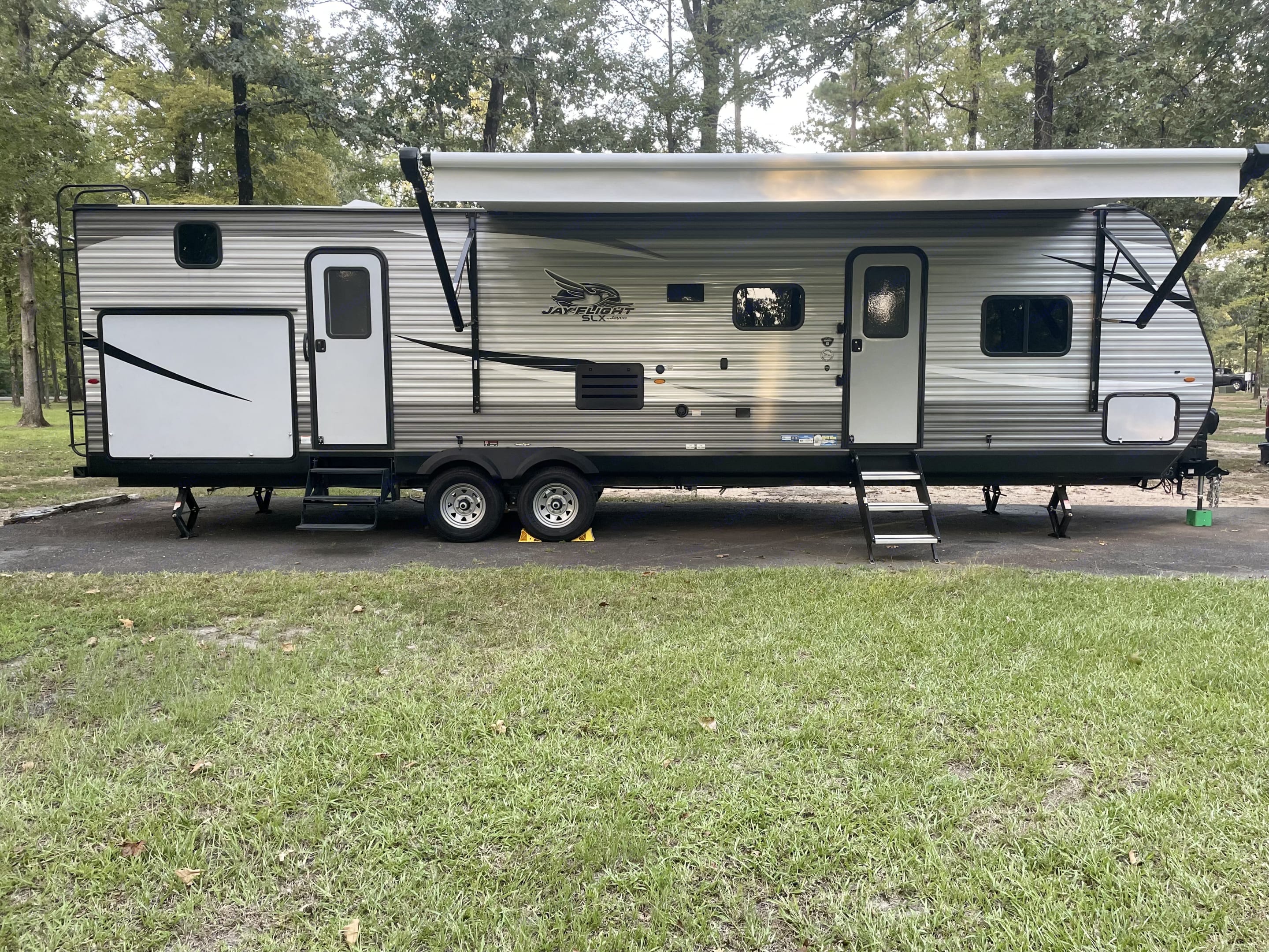 Travel trailer RV Rental 