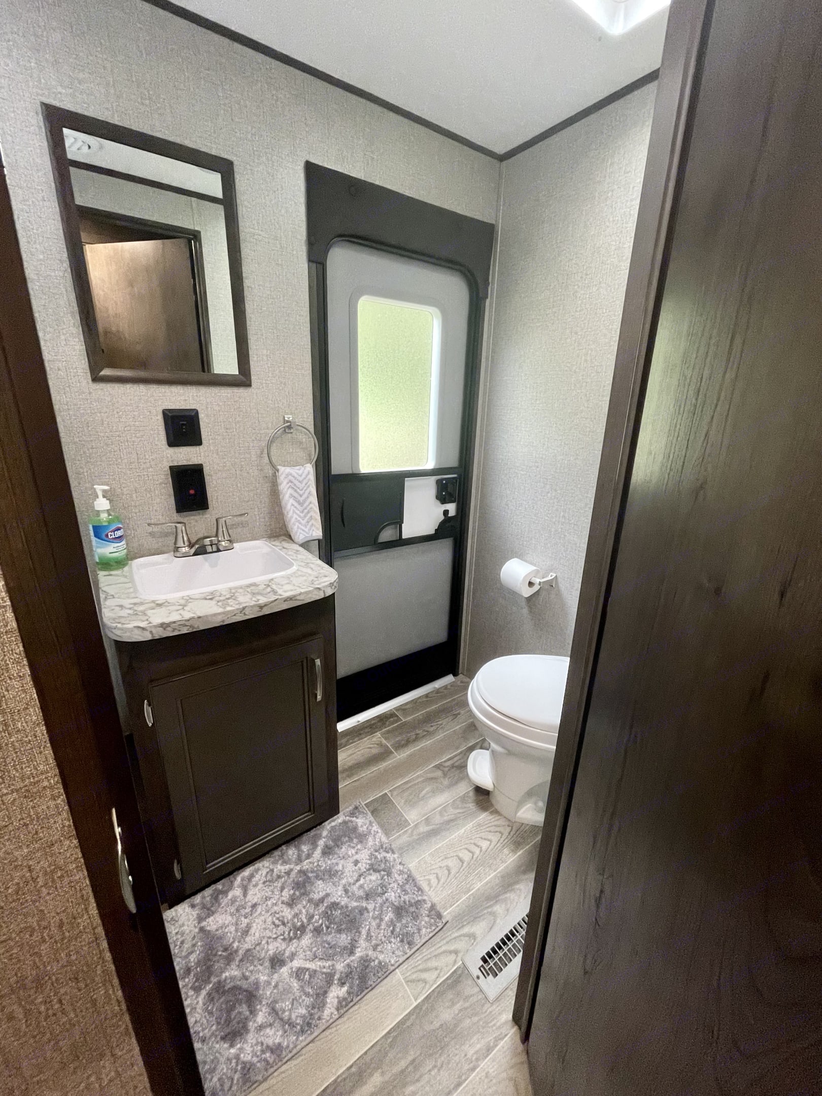 Travel trailer RV Rental 