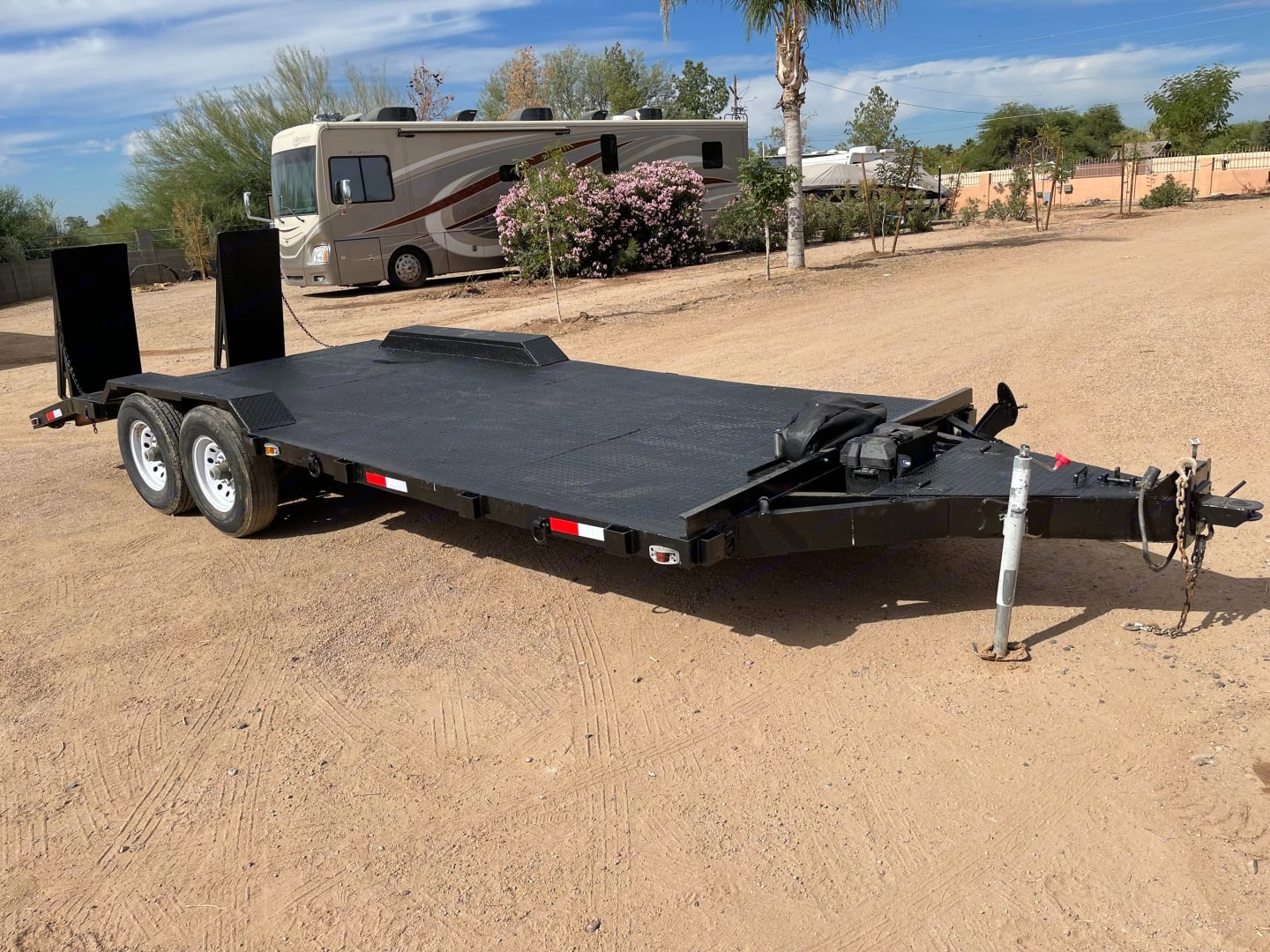 2014 20" Flatbed/Car Hauler with Winch