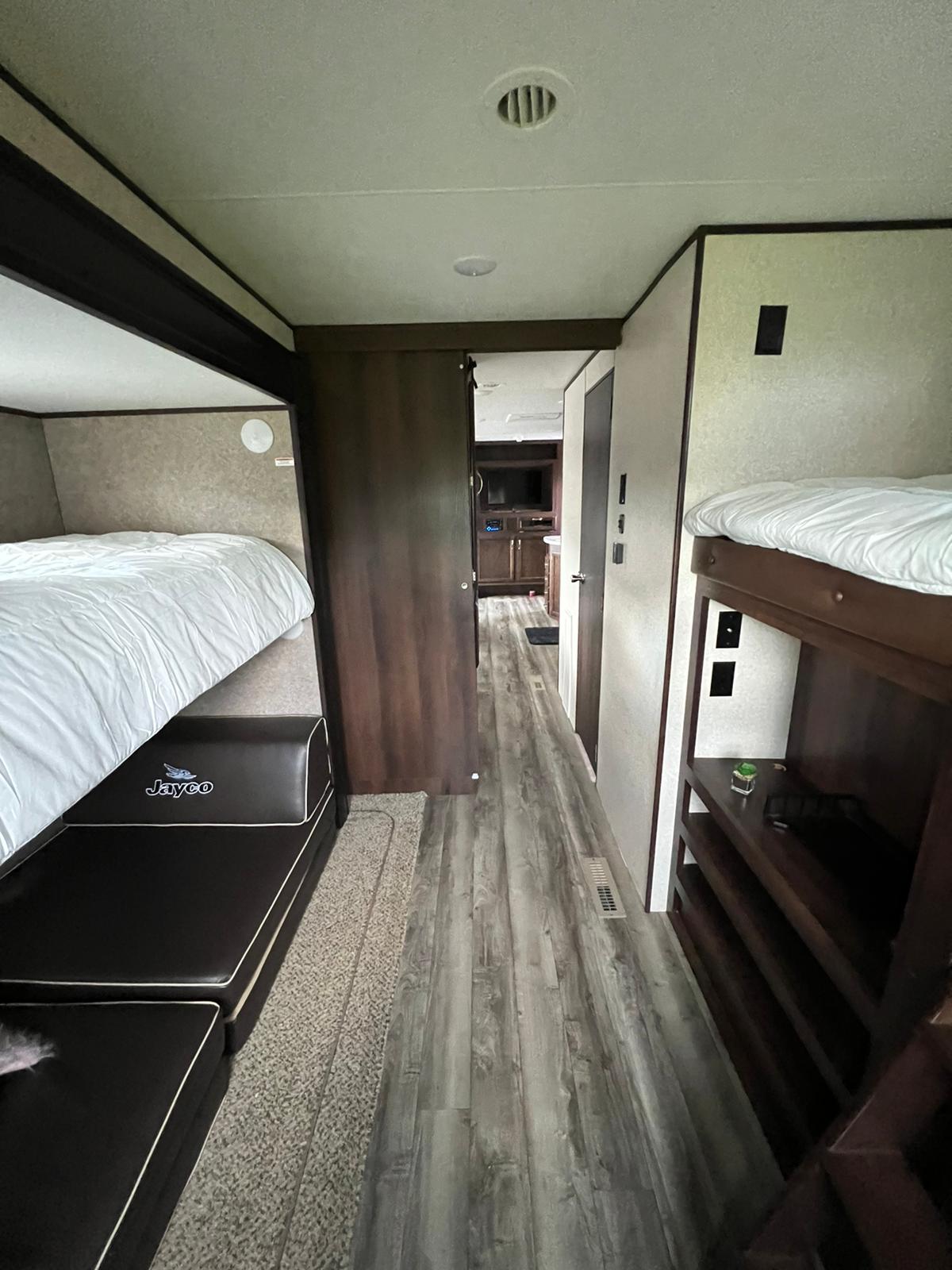 Travel trailer RV Rental 