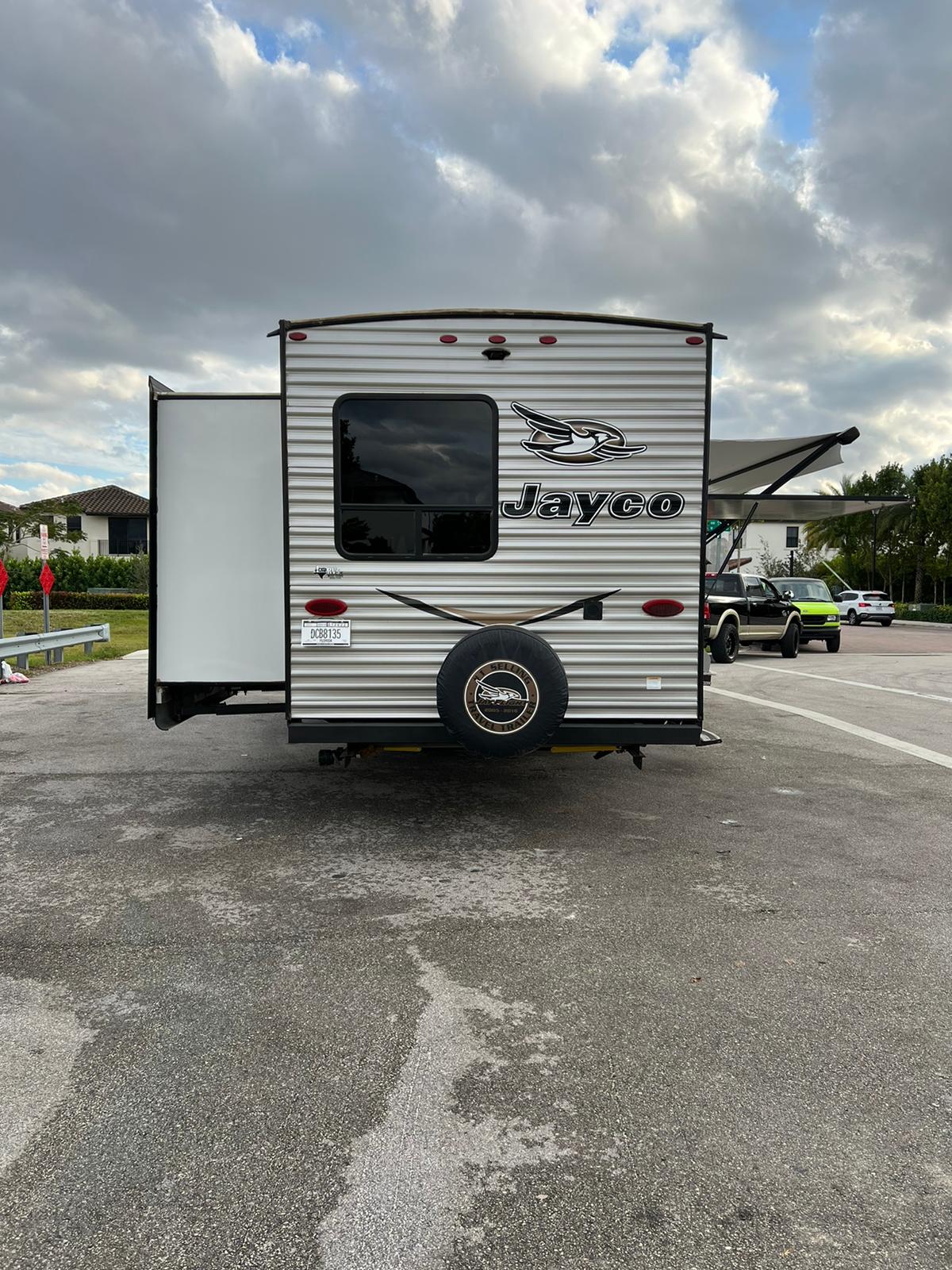 Travel trailer RV Rental 