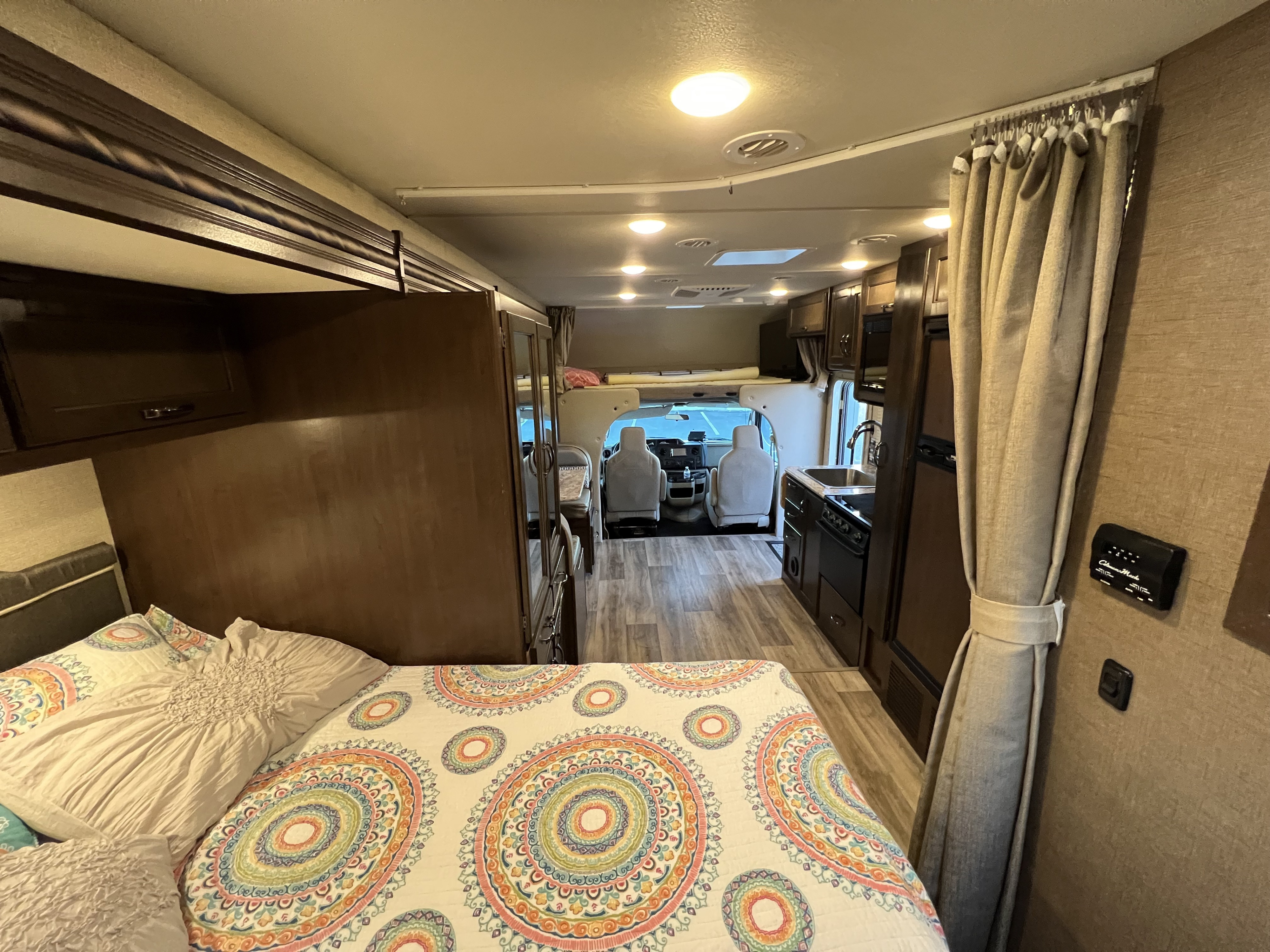 Thor Motor Coach Freedom Elite 2018