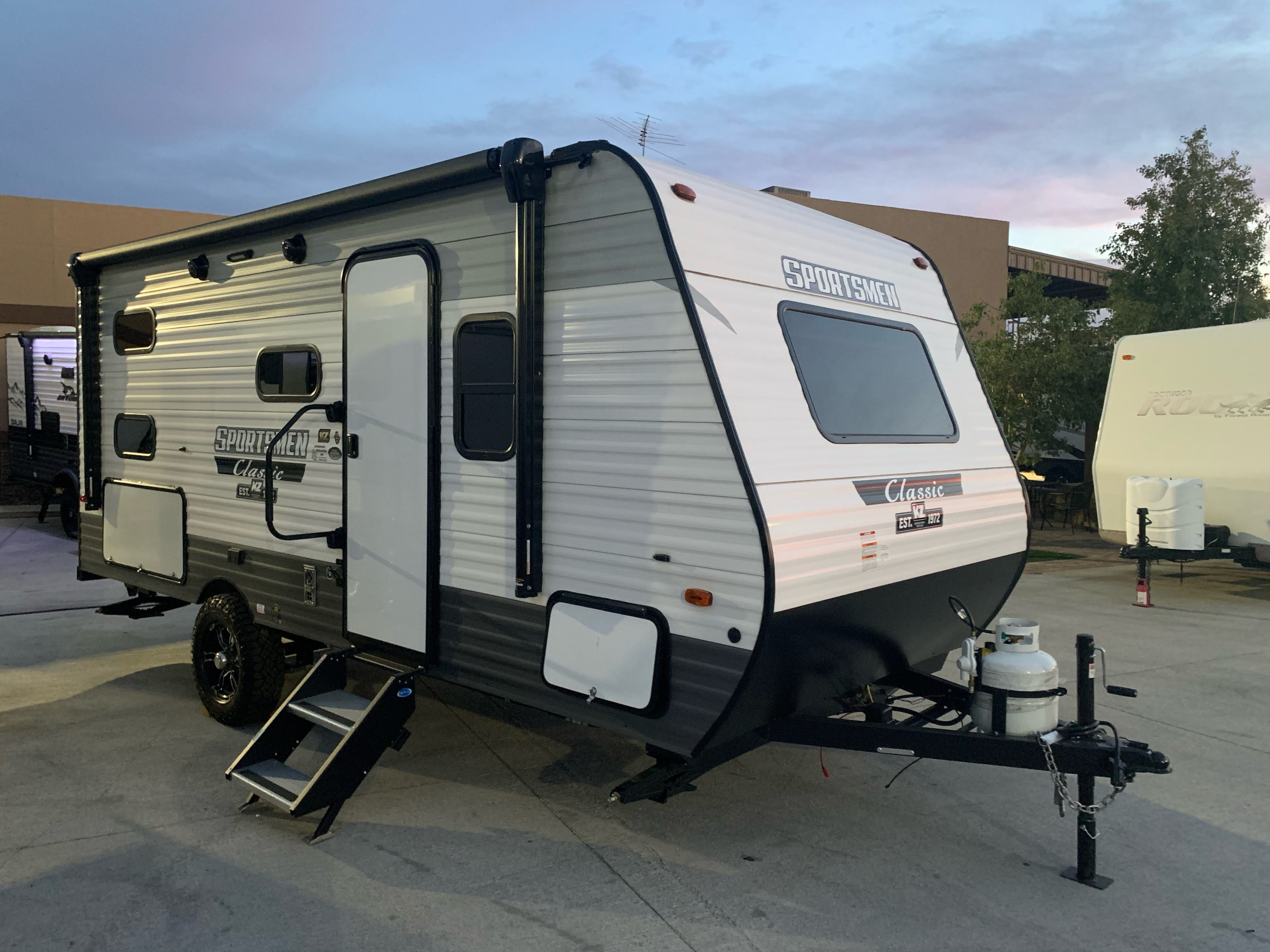 2022 K-Z Manufacturing Sportsman Classic