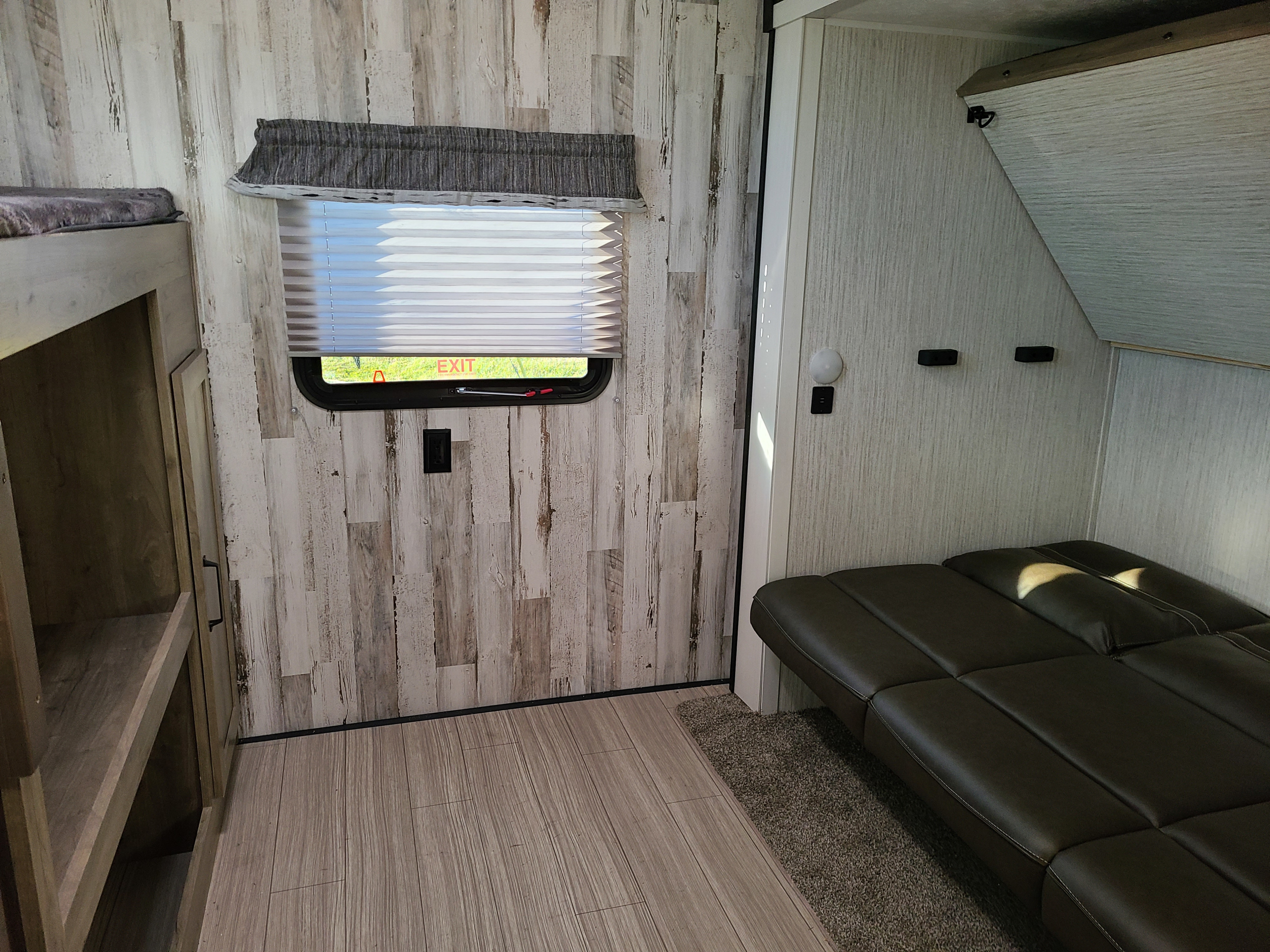 3 single bunks with option of couch. Storage closets under bunk. Palomino Puma 2022